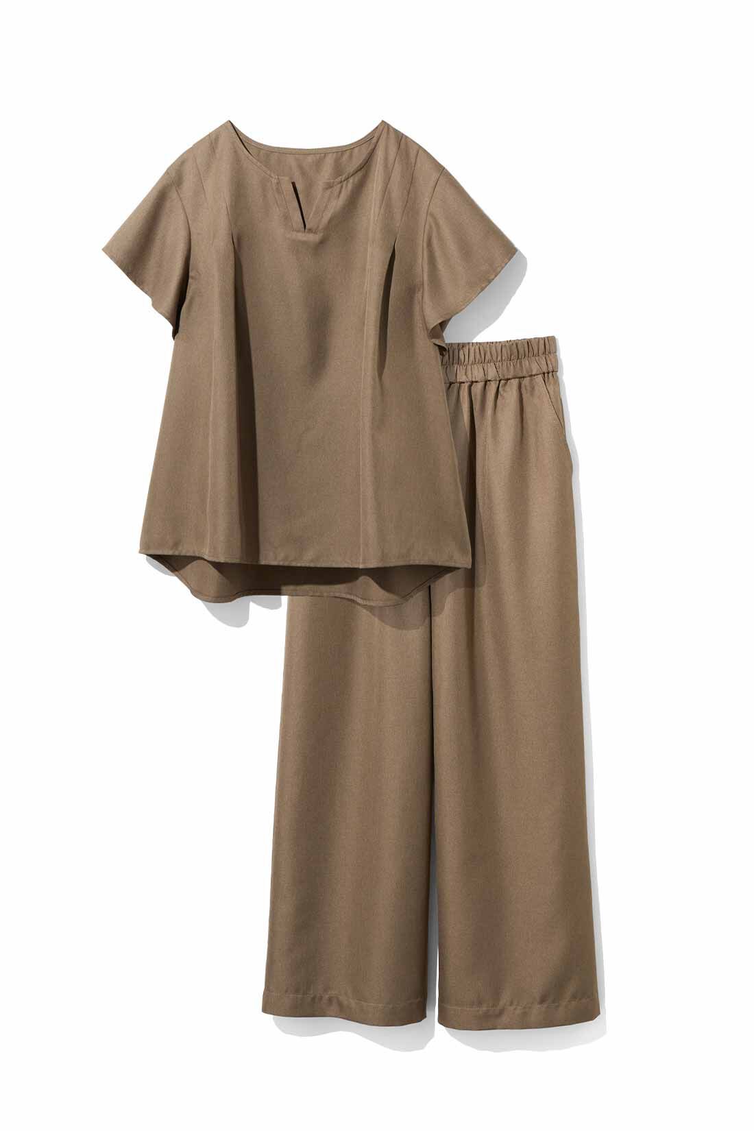 IEDIT[イディット]　落ち感ツイル素材が上品 スキッパー衿トップスとワイドパンツのきれいめセットアップ|〈カーキブラウン〉