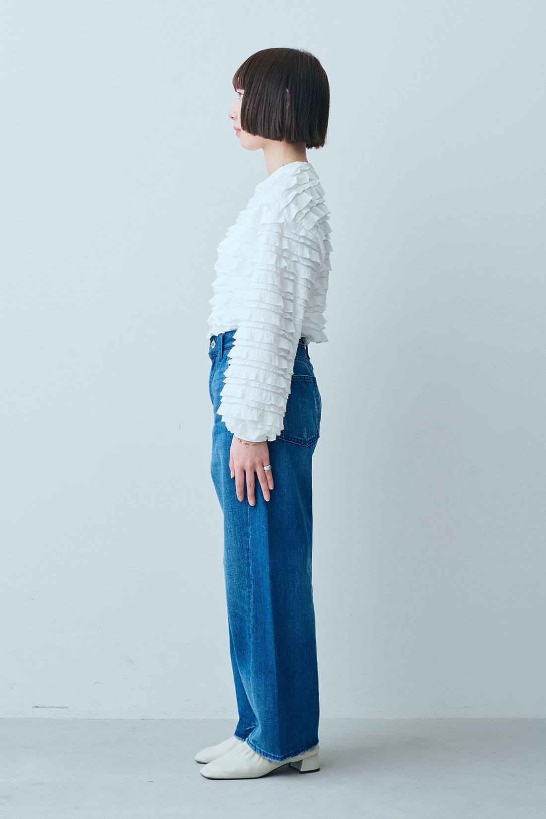 IEDIT［イディット］|IEDIT[イディット]　総フリルが印象的なカットソートップス|モデル身長：150cm　着用サイズ：S