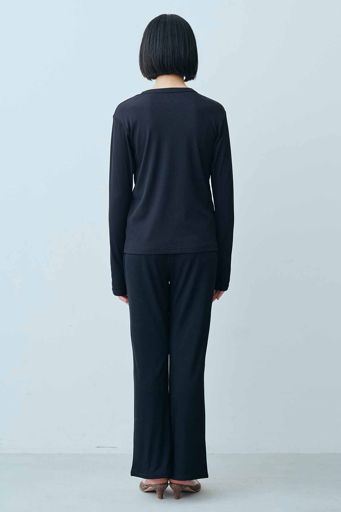 IEDIT|IEDIT[イディット]　福田麻琴さんコラボ リブ素材のフレアーパンツ〈ブラック〉|モデル身長：164cm　着用サイズ：M