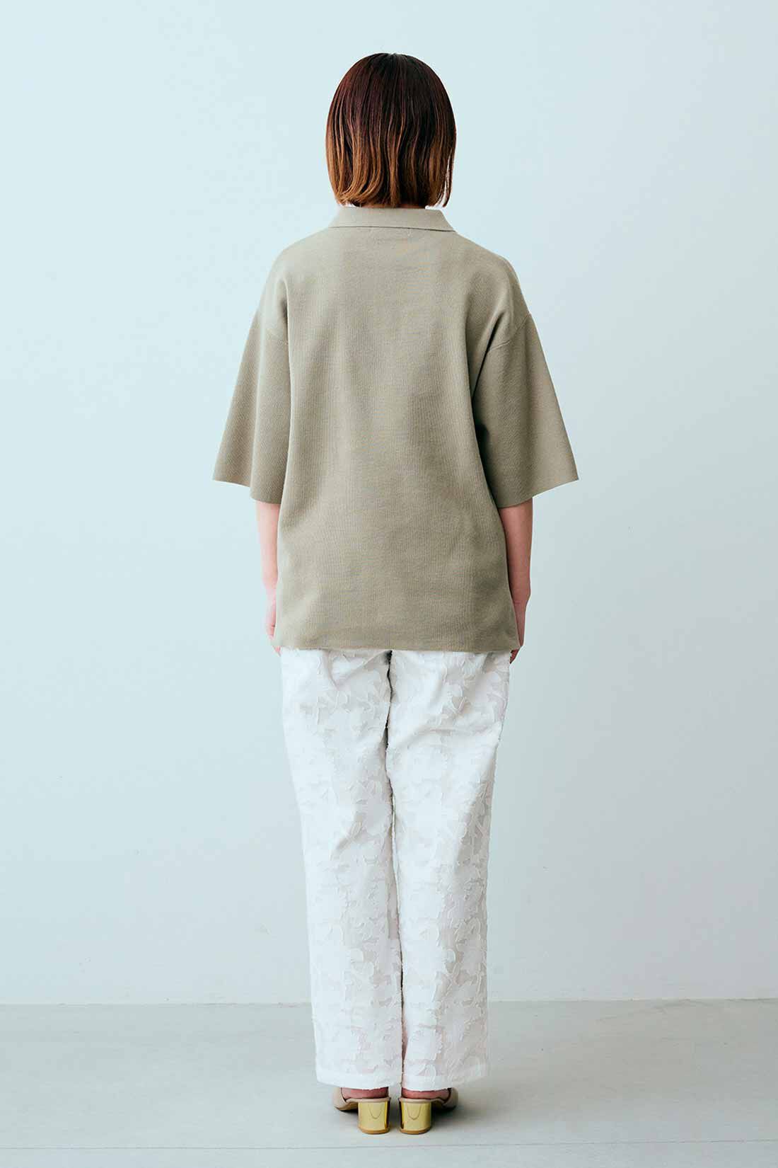 IEDIT|IEDIT[イディット]　小森美穂子さんコラボ カットジャカード素材の抜け感セミワイドパンツ〈ホワイト〉|モデル身長：160cm　着用サイズ：M