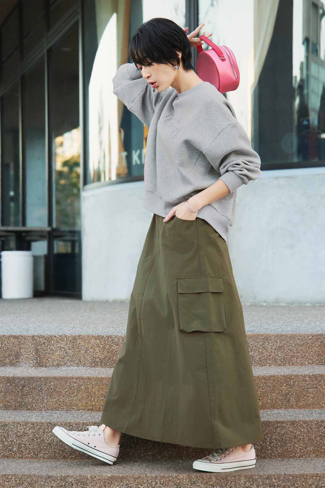 IEDIT|IEDIT[イディット]　撥水（はっすい）＆UVカットがうれしい 大人カーゴデザインのナイロンフレアースカート|カーゴポケットでスタイルアップ。