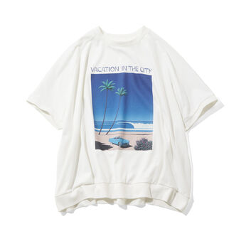 IEDIT | 永井博さん コラボ VACATION IN THE CITY コクーン Tシャツ 〈ホワイト〉