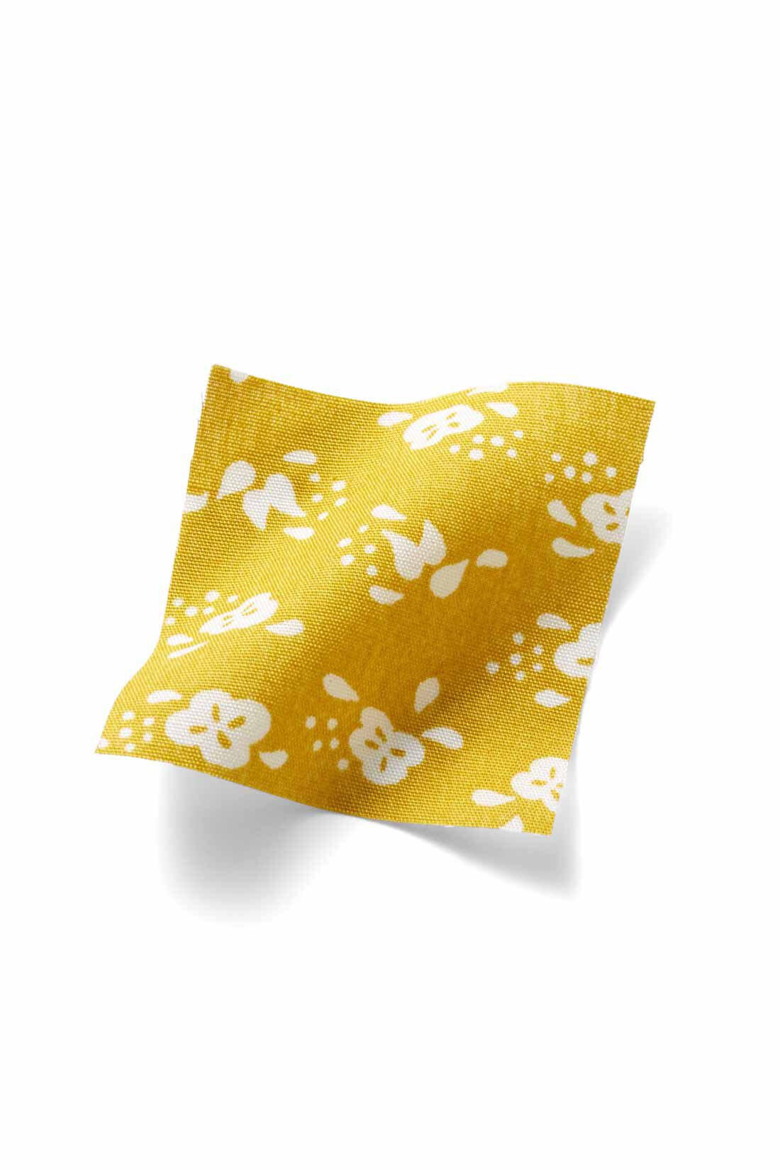 IEDIT［イディット］|IEDIT[イディット]　華やかな刺しゅうが夏を彩る コットン素材のボタニカルワンピース|すべてコットンの布はく素材で、花柄、ストライプ、無地など三者三様。胸もとの刺しゅうも、それぞれこだわりの配色。
