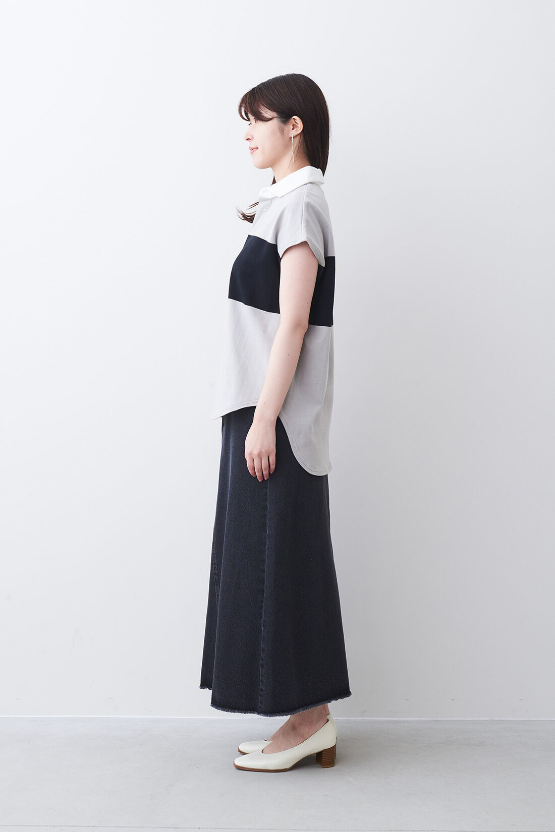 IEDIT[イディット]　小森美穂子さんコラボ　洗いをかけたこなれブラックデニムロングスカート|モデル身長：167cm・着用サイズ：M