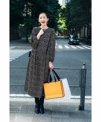 IEDIT | おとなが絵になる柄ワンピ〈ブラック〉ＩＥ