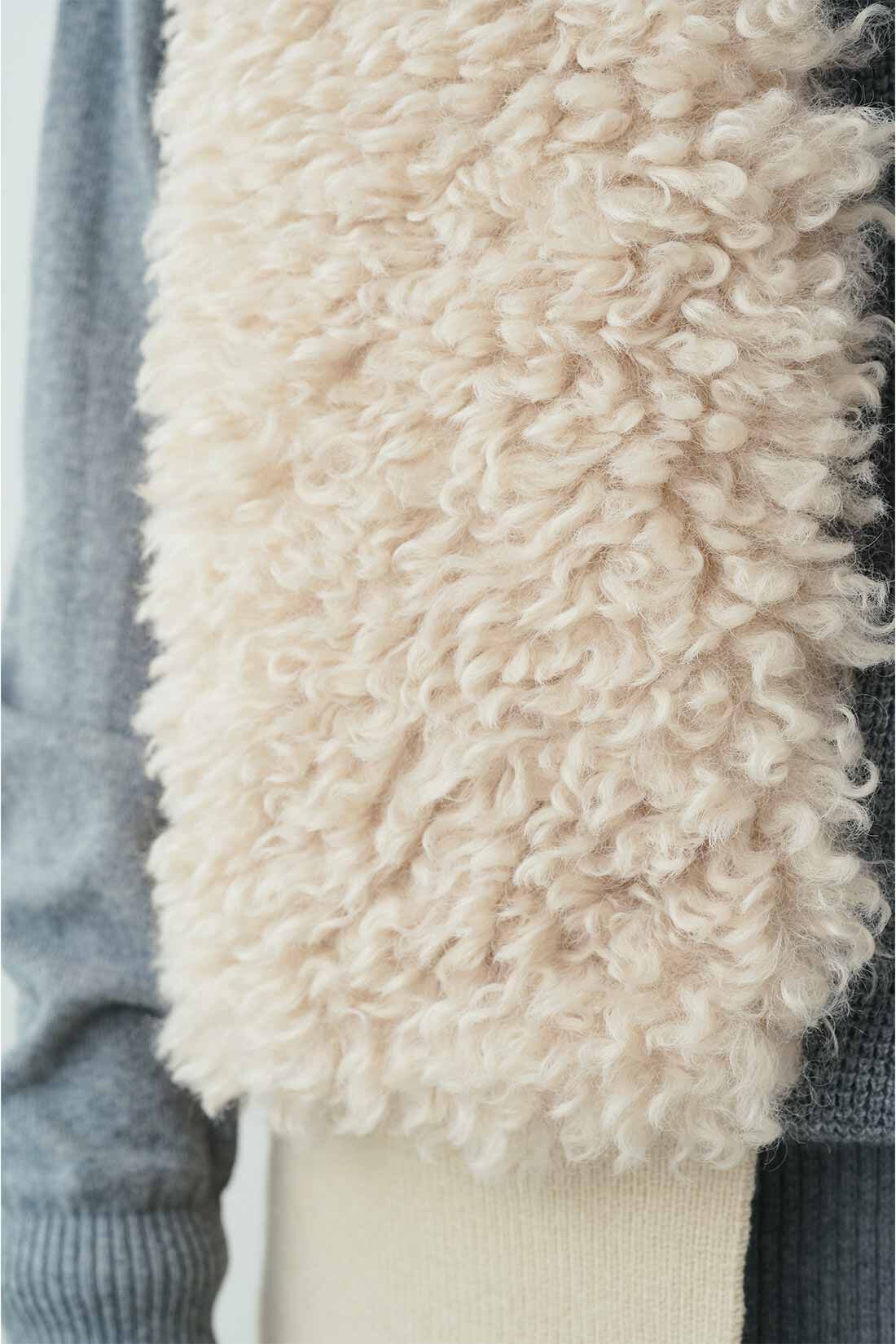 IEDIT［イディット］|IEDIT[イディット]　華やかに着映えする 異素材遣いのカーリーフェイクファーベスト〈ライトベージュ〉