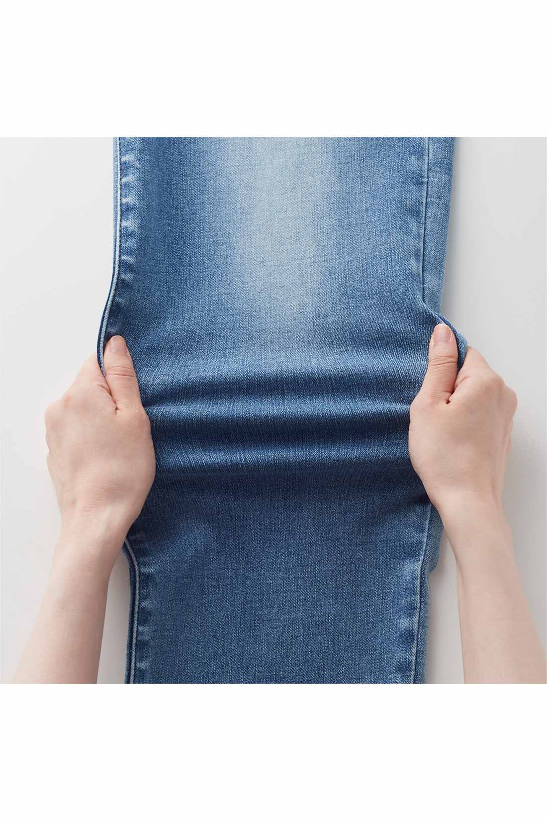 IEDIT［イディット］|IEDIT[イディット]　コーヒー炭繊維を使用した 大人のストレッチデニムパンツ〈ブラック〉|伸びやかなはき心地のストレッチ素材。