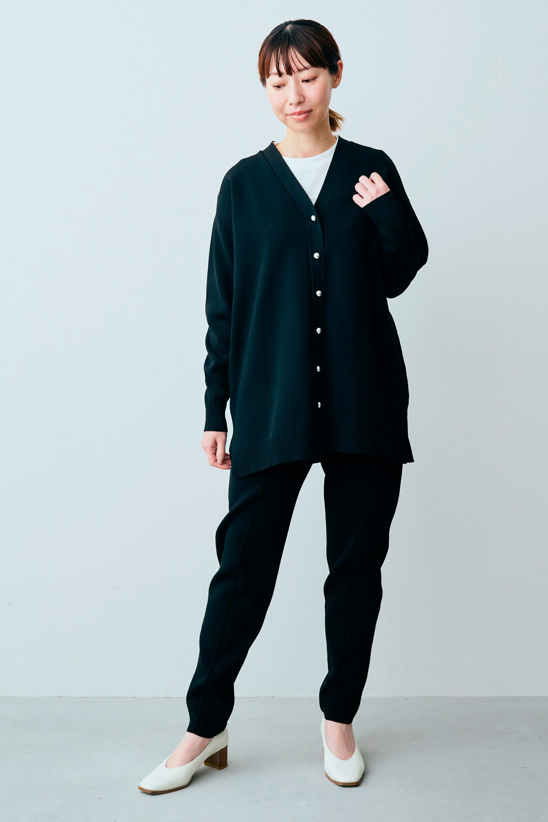 IEDIT|IEDIT[イディット]　福田麻琴さんコラボ バウンドニットのパンツセットアップ〈ブラック〉|モデル身長：160cm 着用サイズ：M