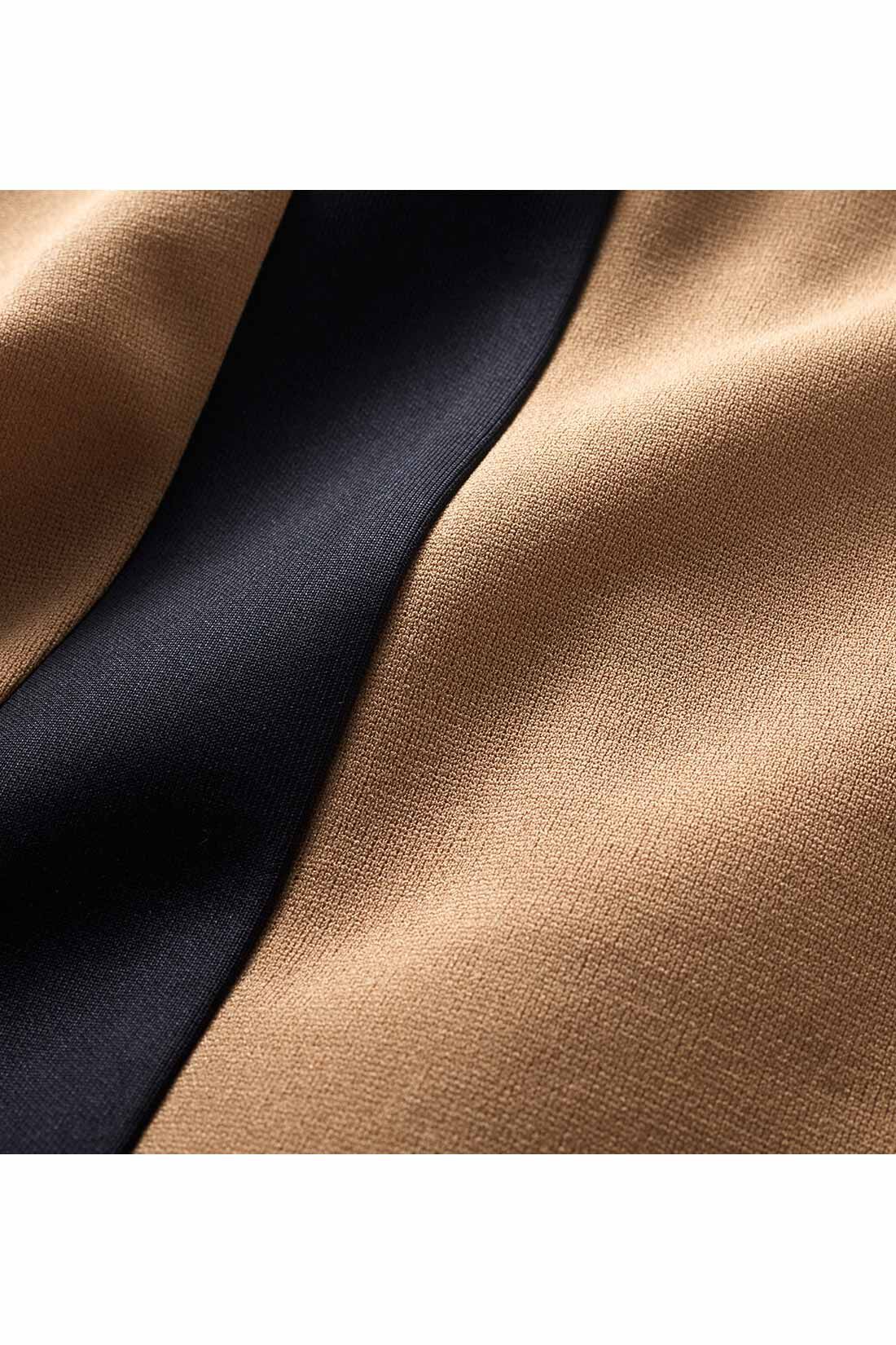 IEDIT[イディット]　布はく見えカットソー素材のサイドライン入りテーパードパンツ|きれいに見えてらくちん、軽く伸びやかなカットソージョーゼット素材。