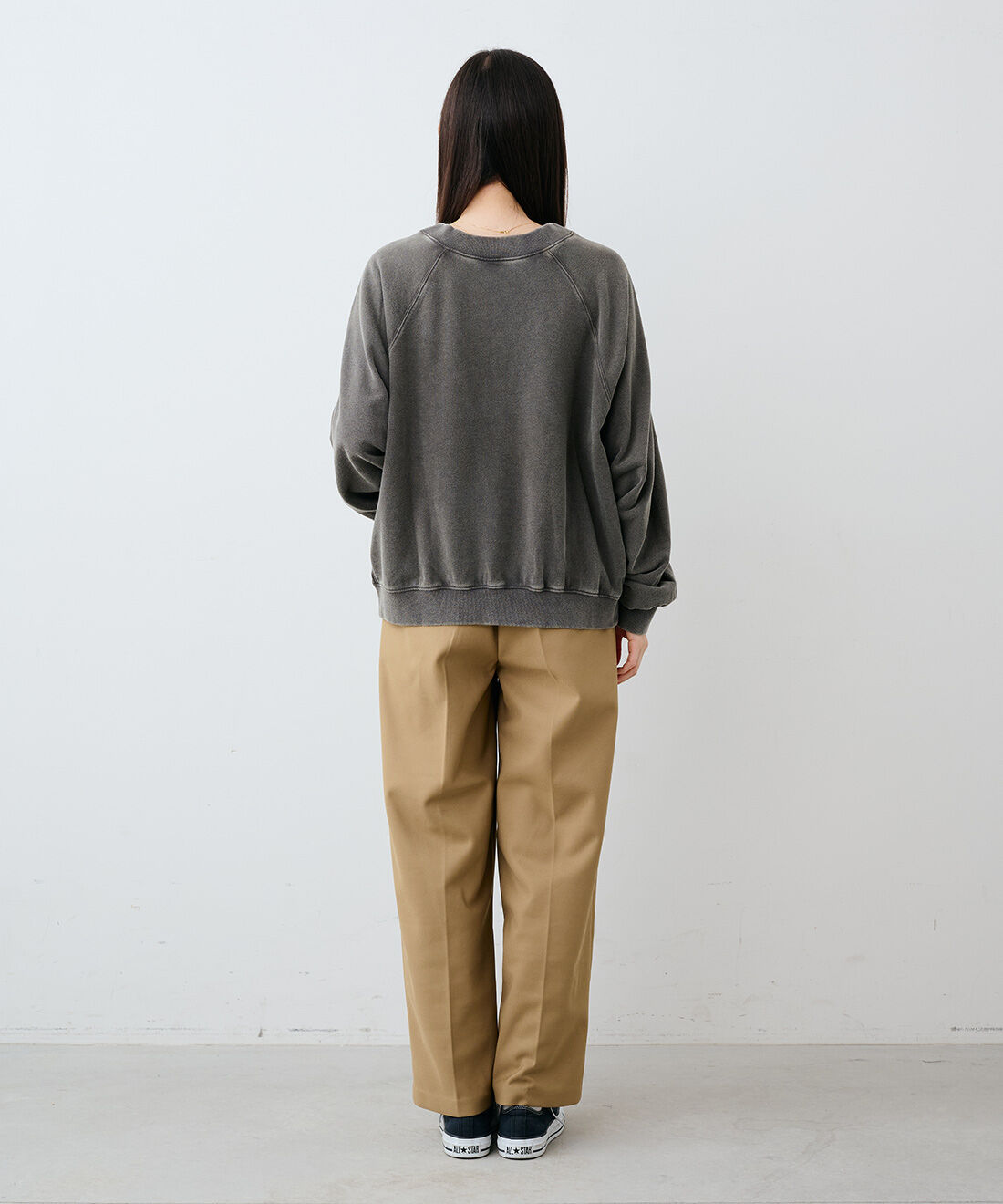 IEDIT［イディット］|IEDIT[イディット]　ピグメント加工で大人のこなれ感 袖タック裏毛プルオーバー