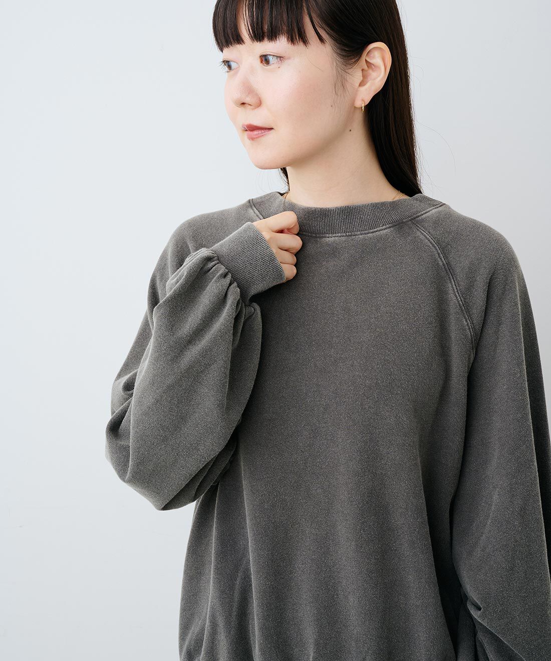 IEDIT［イディット］|IEDIT[イディット]　ピグメント加工で大人のこなれ感 袖タック裏毛プルオーバー