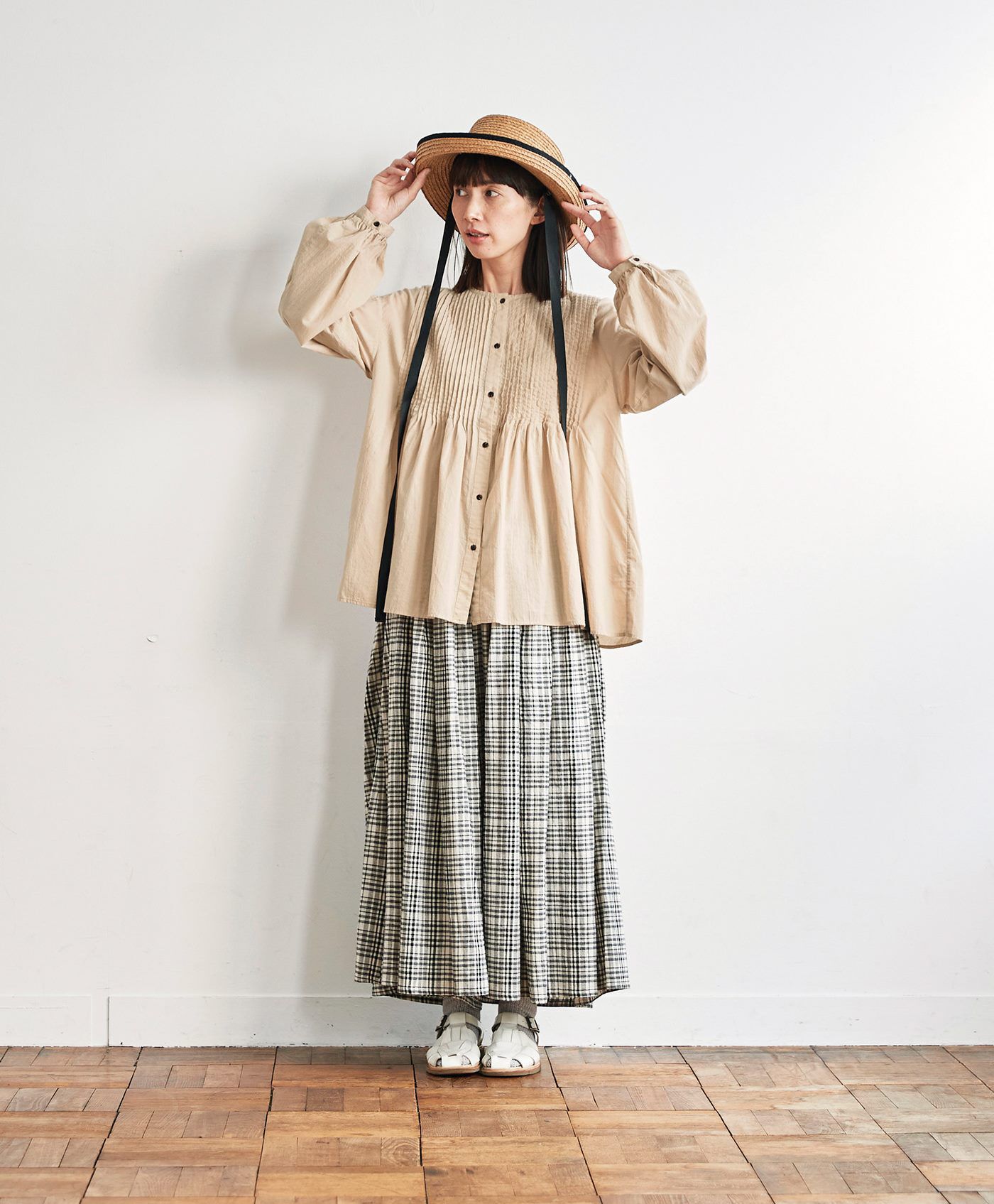 サニークラウズ feat. Shuttle Notes kazumiさんのピンタックブラウス〈レディース〉