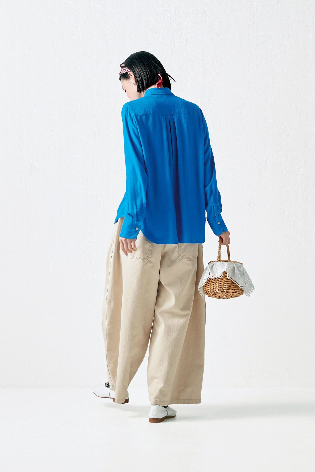 Sunny clouds|サニークラウズ 真っ青なロングシャツ〈レディース〉|身長162cm/トップスMサイズ/ボトムスMサイズ
