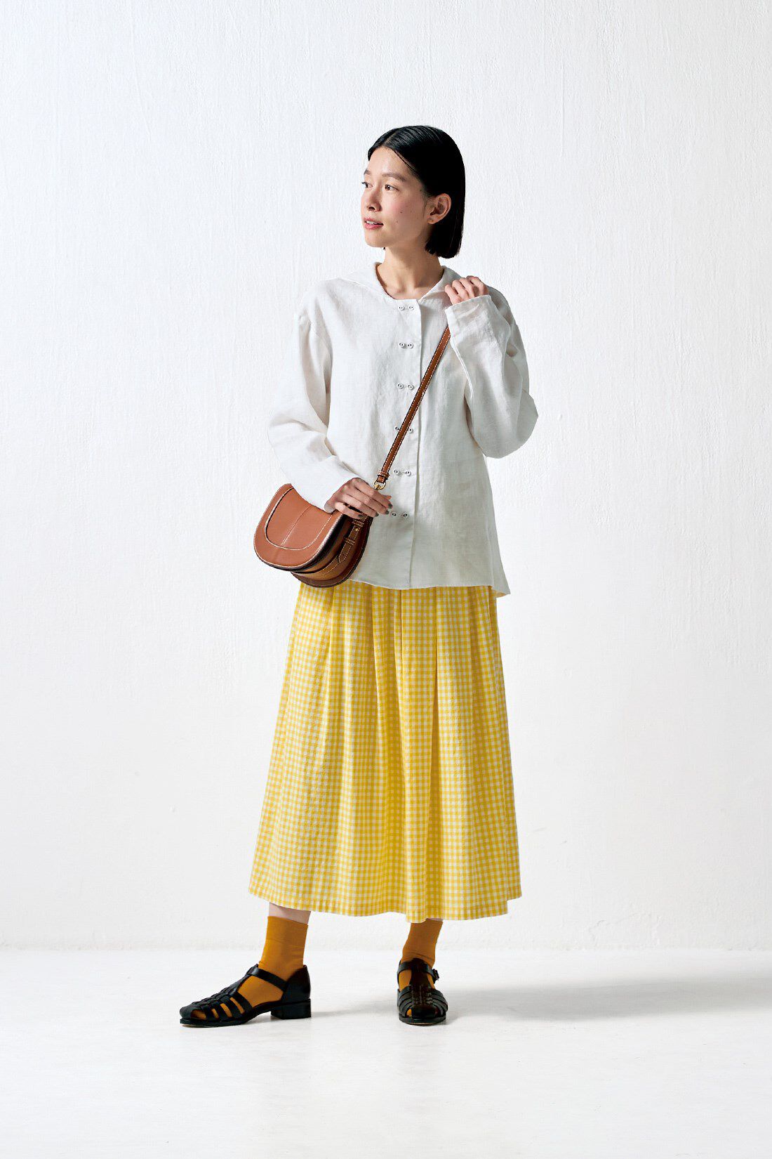 Sunny clouds|サニークラウズ セーラーカラーブラウス〈レディース〉白|身長162cm/トップスMサイズ/ボトムスMサイズ
