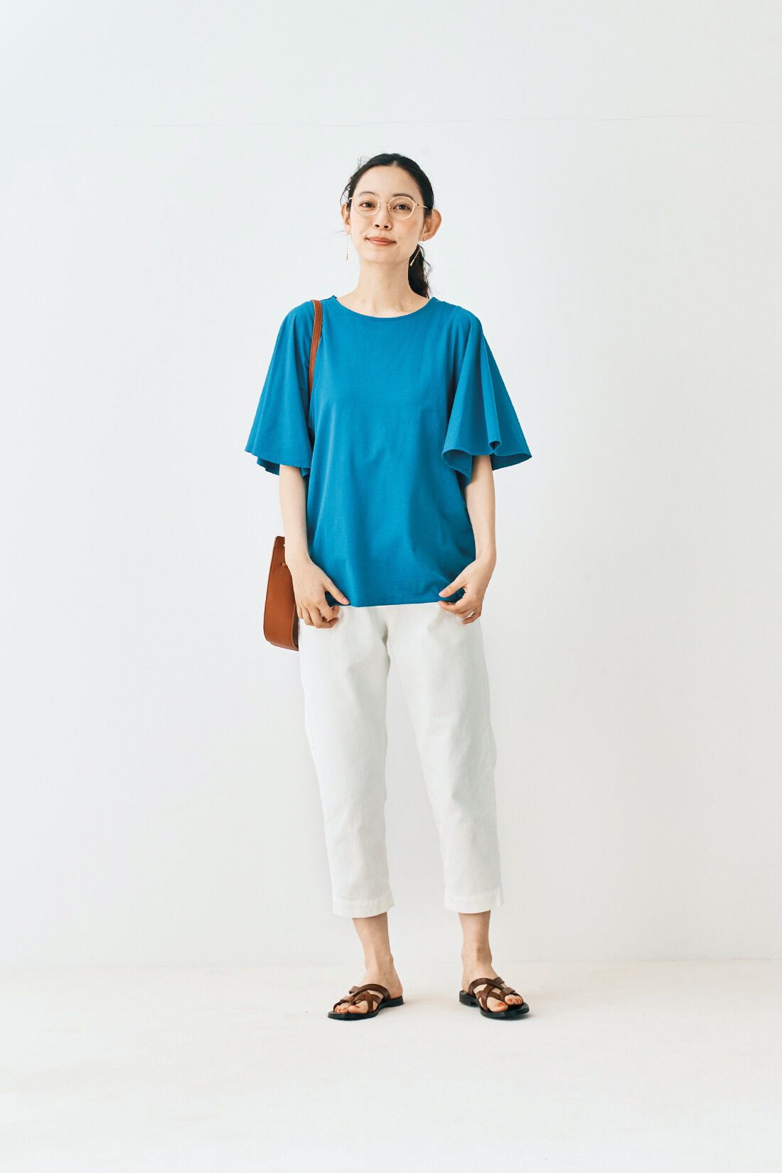 and myera［アンドマイラ］|and myera フレア袖のTシャツの会