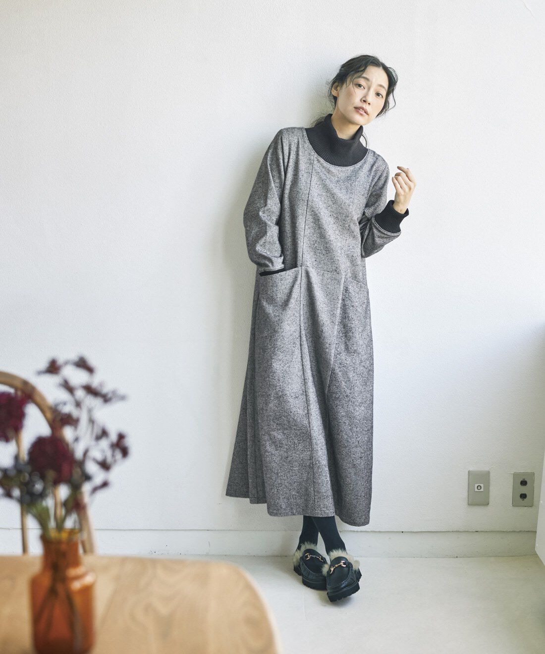 and myera［アンドマイラ］|and myera ハイネックモノクロワンピース