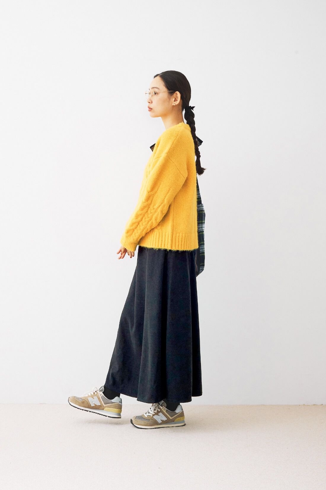 and myera［アンドマイラ］|and myera ちょっとだけみじか丈のセーター〈黄〉