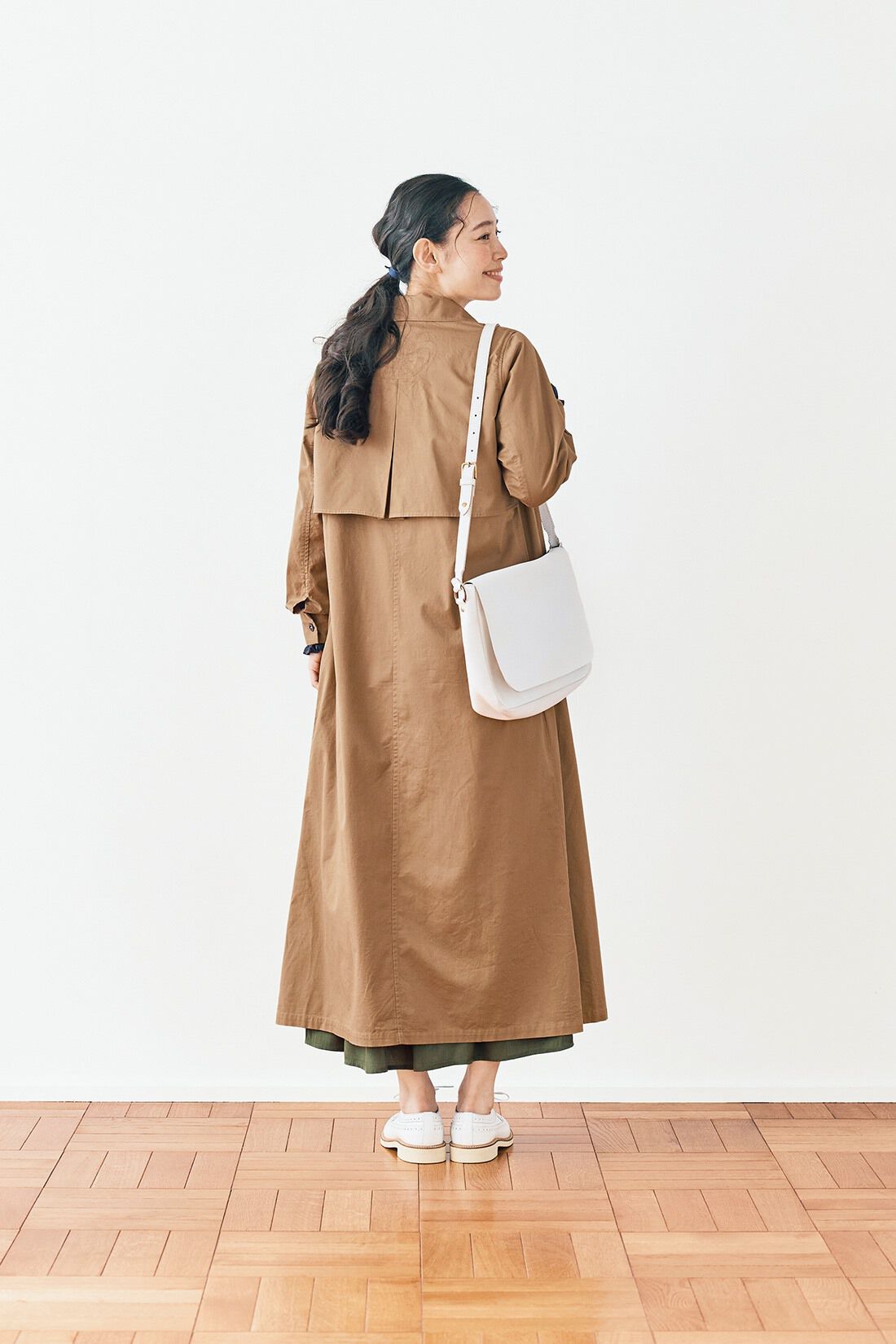 and myera［アンドマイラ］|and myera トレンチコートワンピース〈ベージュ〉