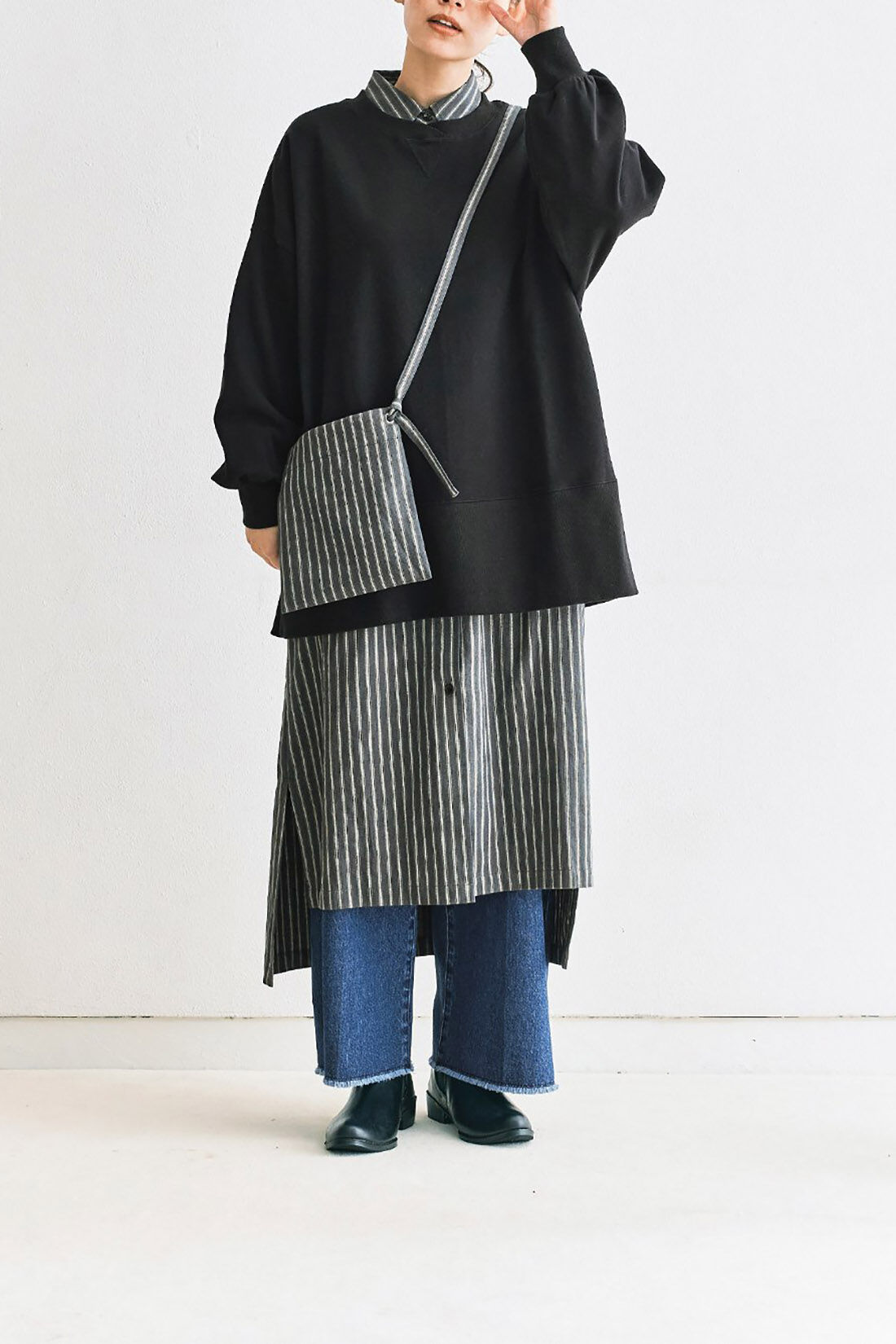 and myera|ａｎｄ　ｍｙｅｒａ　ベーシックじゃない大きなトレーナー〈黒〉