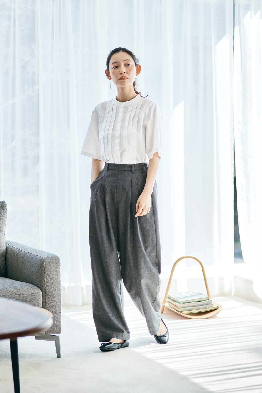 and myera［アンドマイラ］|and myera 幅広タックブラウス〈白〉