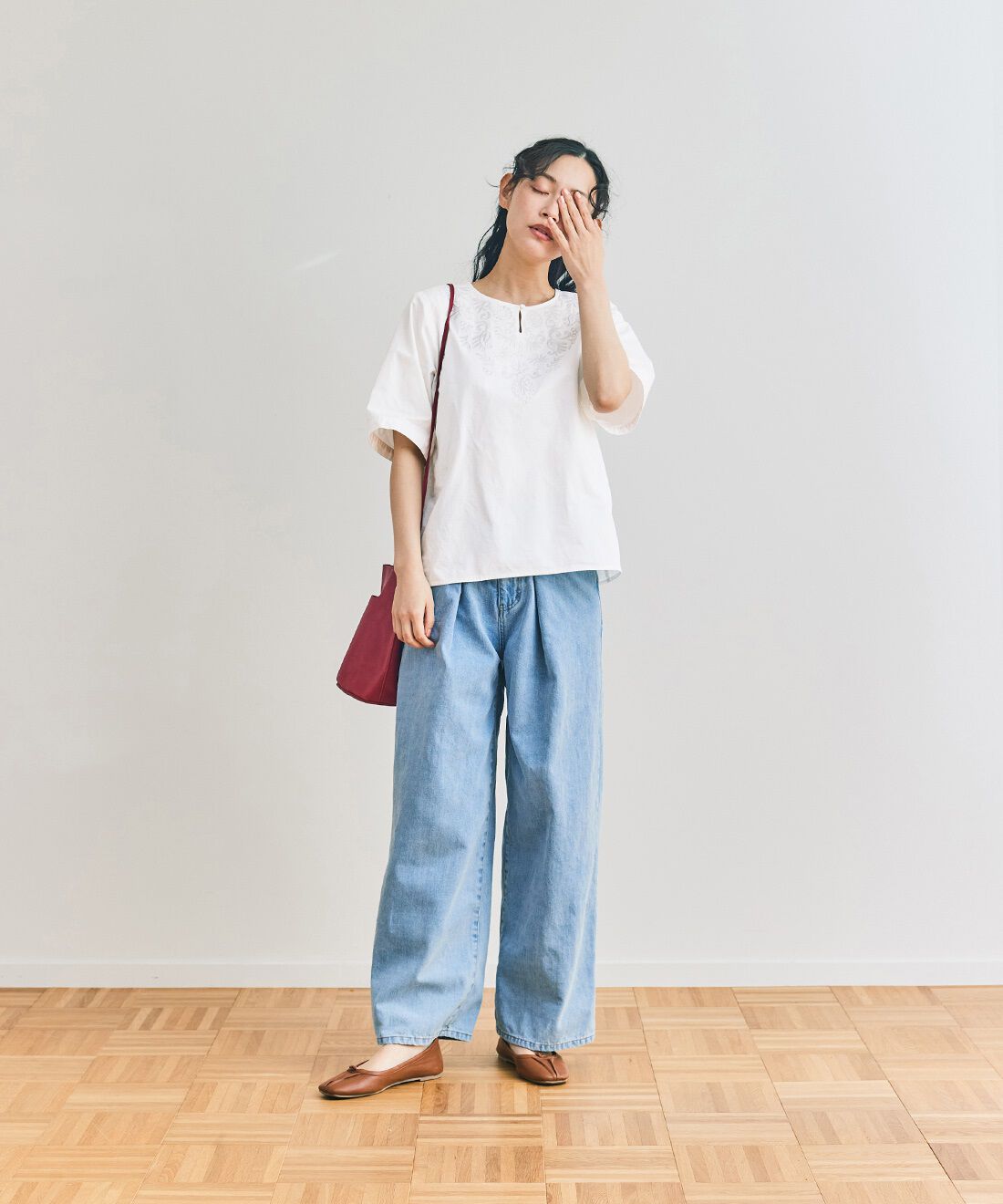 and myera|and myera 刺しゅうが映えるトップス