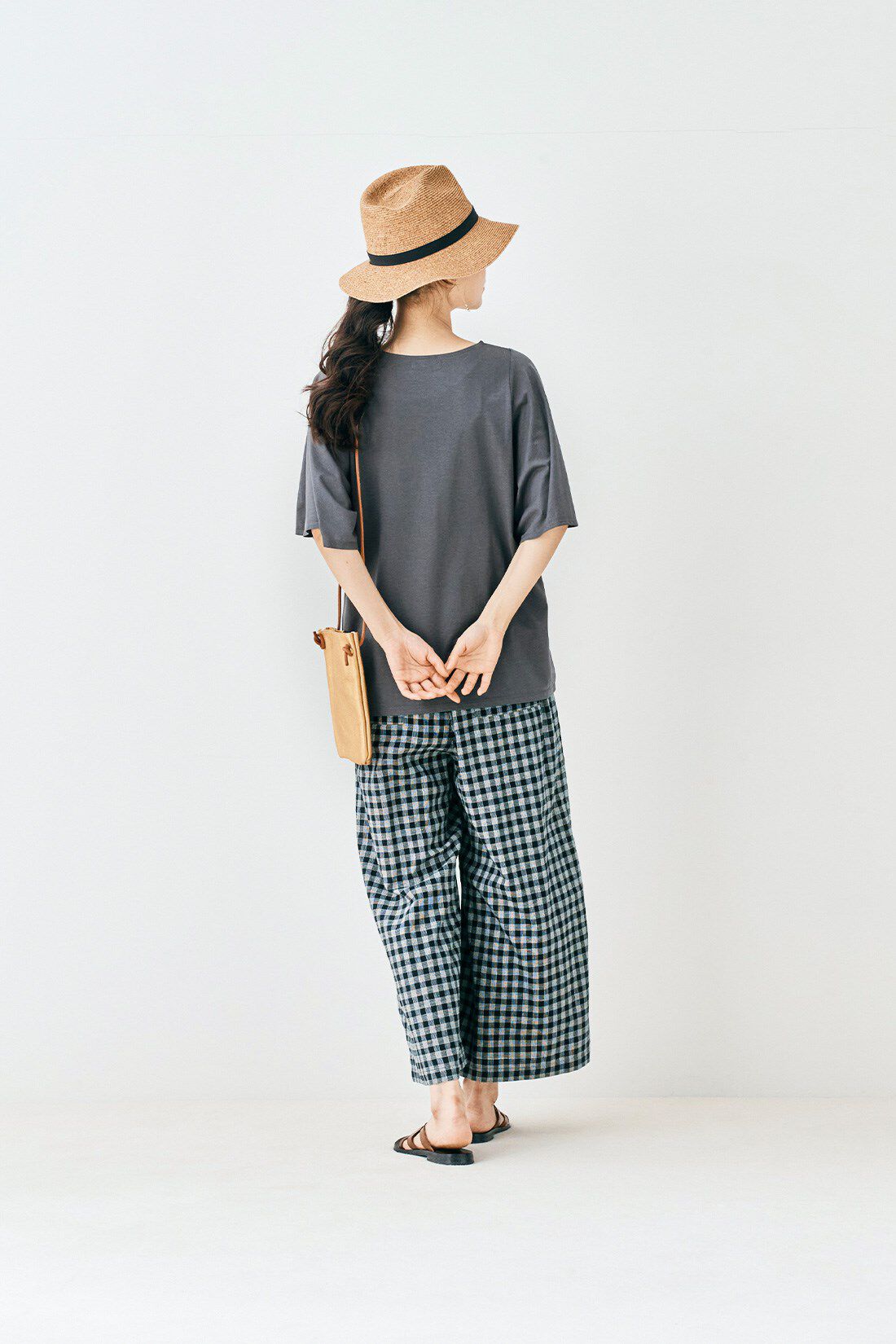 and myera［アンドマイラ］|and myera フレア袖のTシャツの会