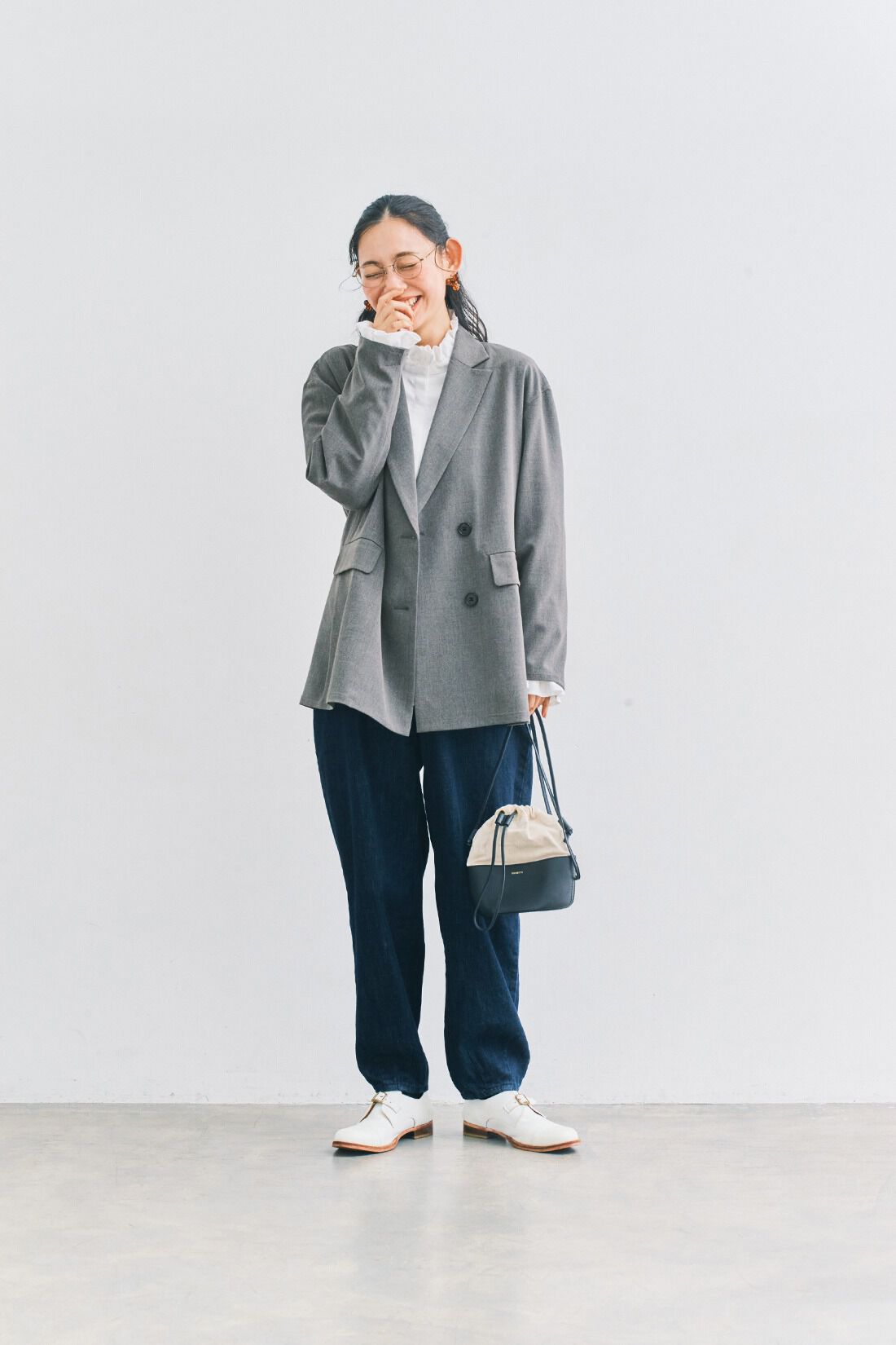 and myera|and myera フリルカラーブラウス〈白〉
