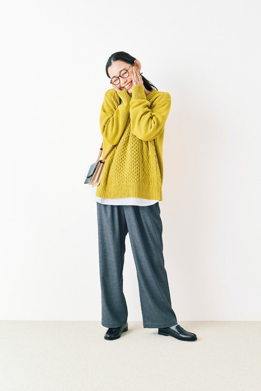 and myera［アンドマイラ］|and myera ワイドなスラックス〈グレー〉