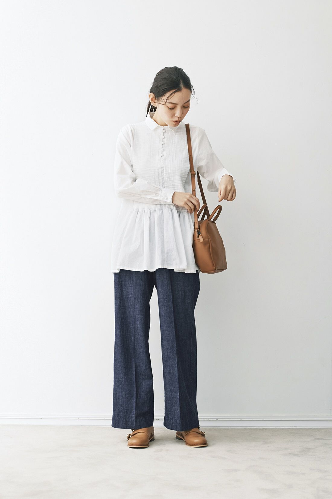 and myera|and myera タックを敷き詰めたトップス