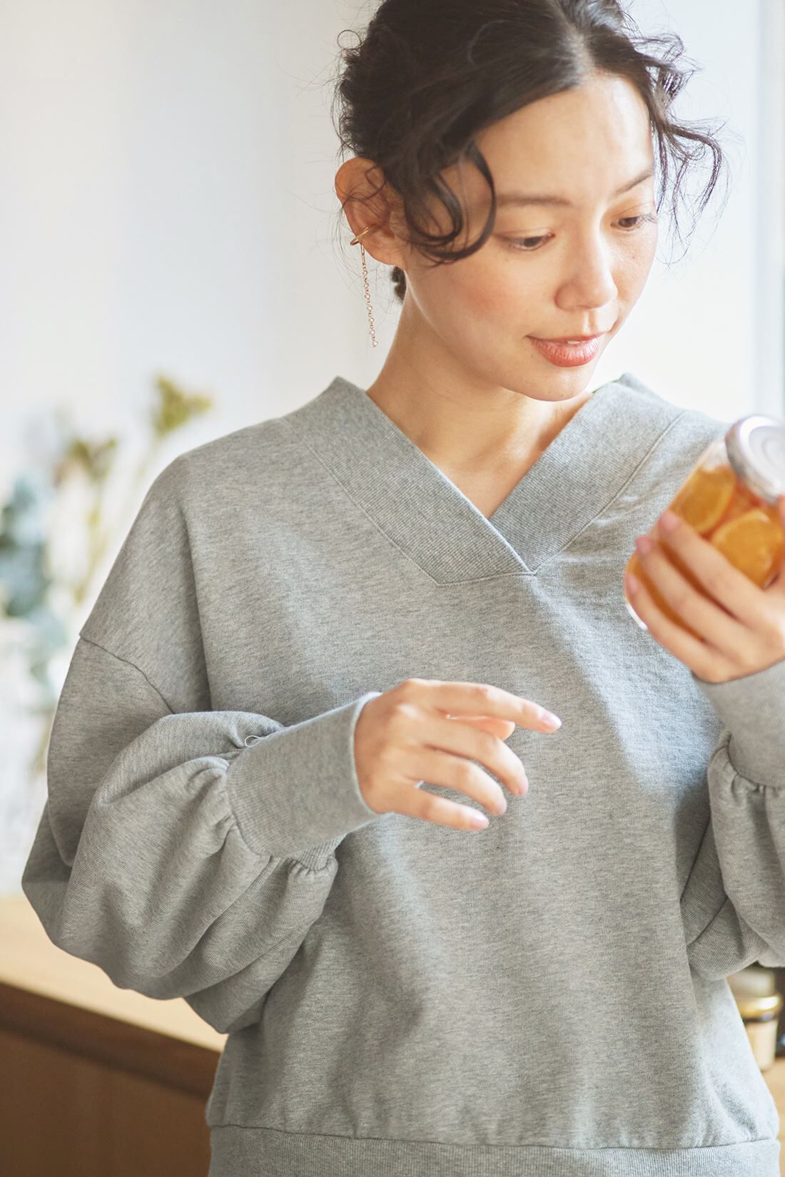 and myera［アンドマイラ］|【初回お試しキャンペーン】and myera ちょこっとみじか丈トレーナーの会