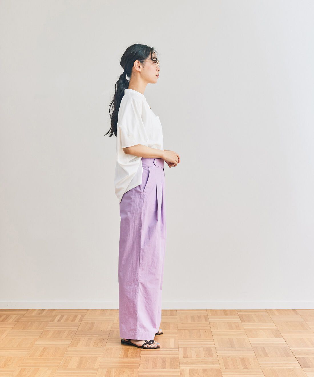 and myera|and myera ドロップドフレンチスリーブシャツ〈白〉