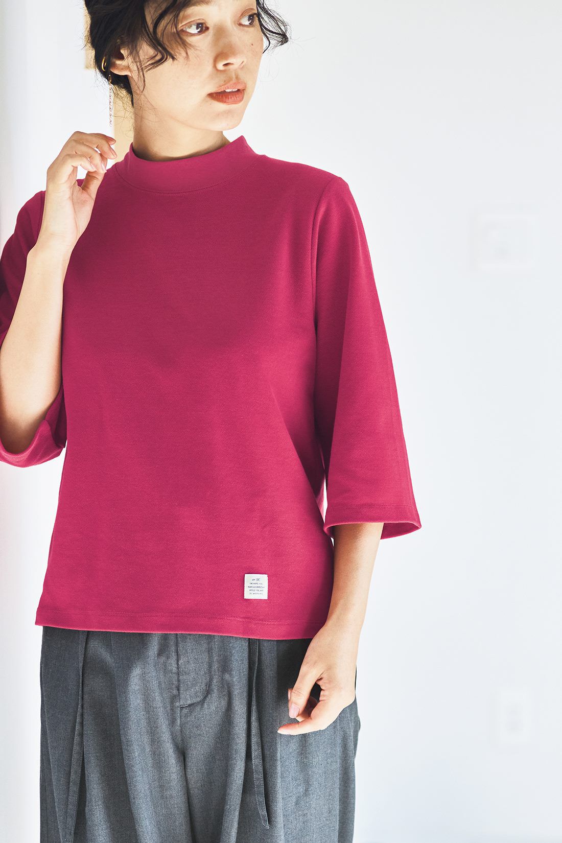 and myera|and myera ちょっぴりコンパクトなハイネックTシャツの会
