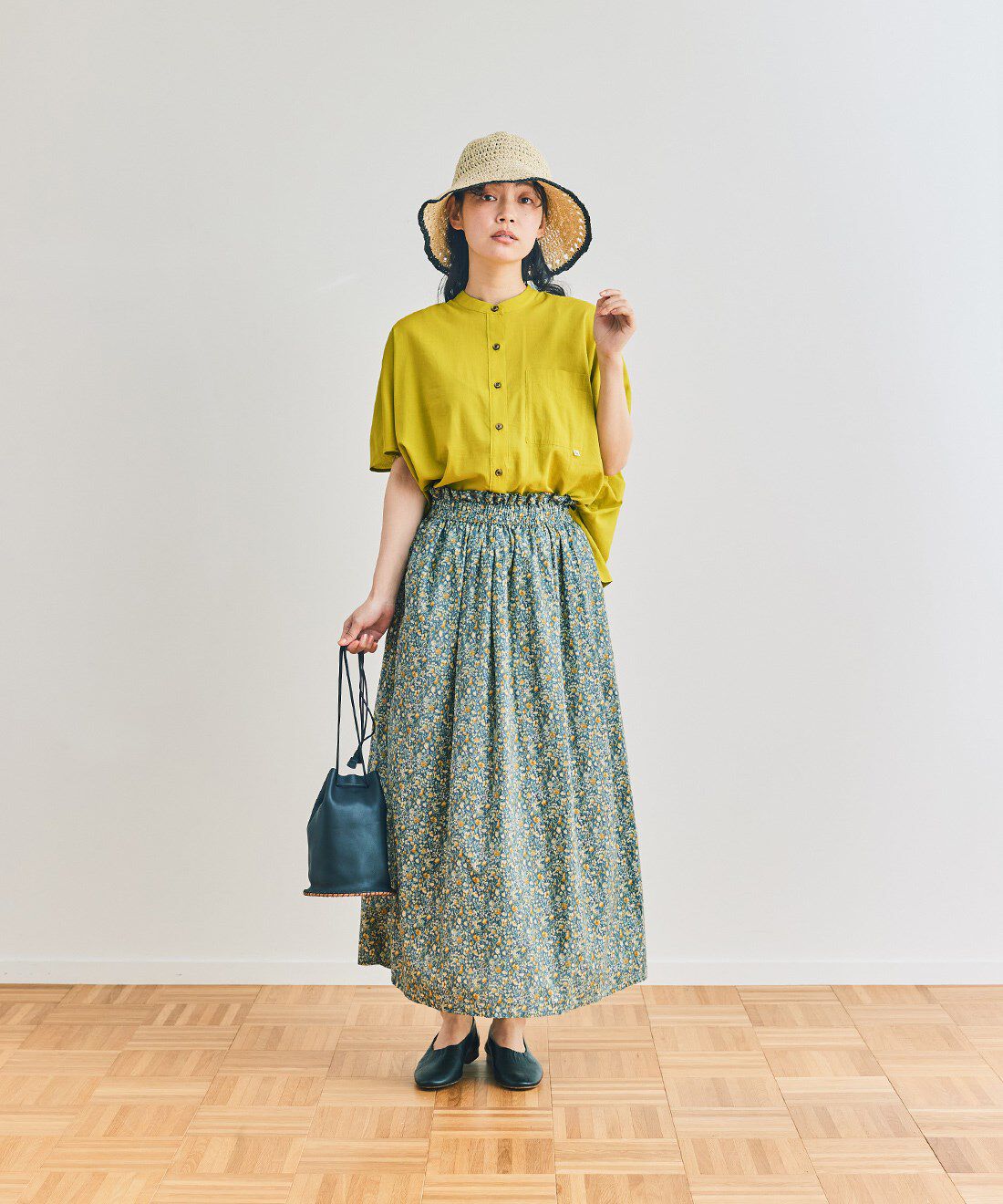and myera|and myera ドロップドフレンチスリーブシャツ〈黄色〉