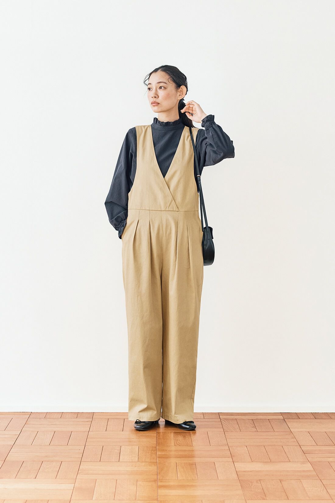 and myera［アンドマイラ］|and myera すっきりとしたサロペット