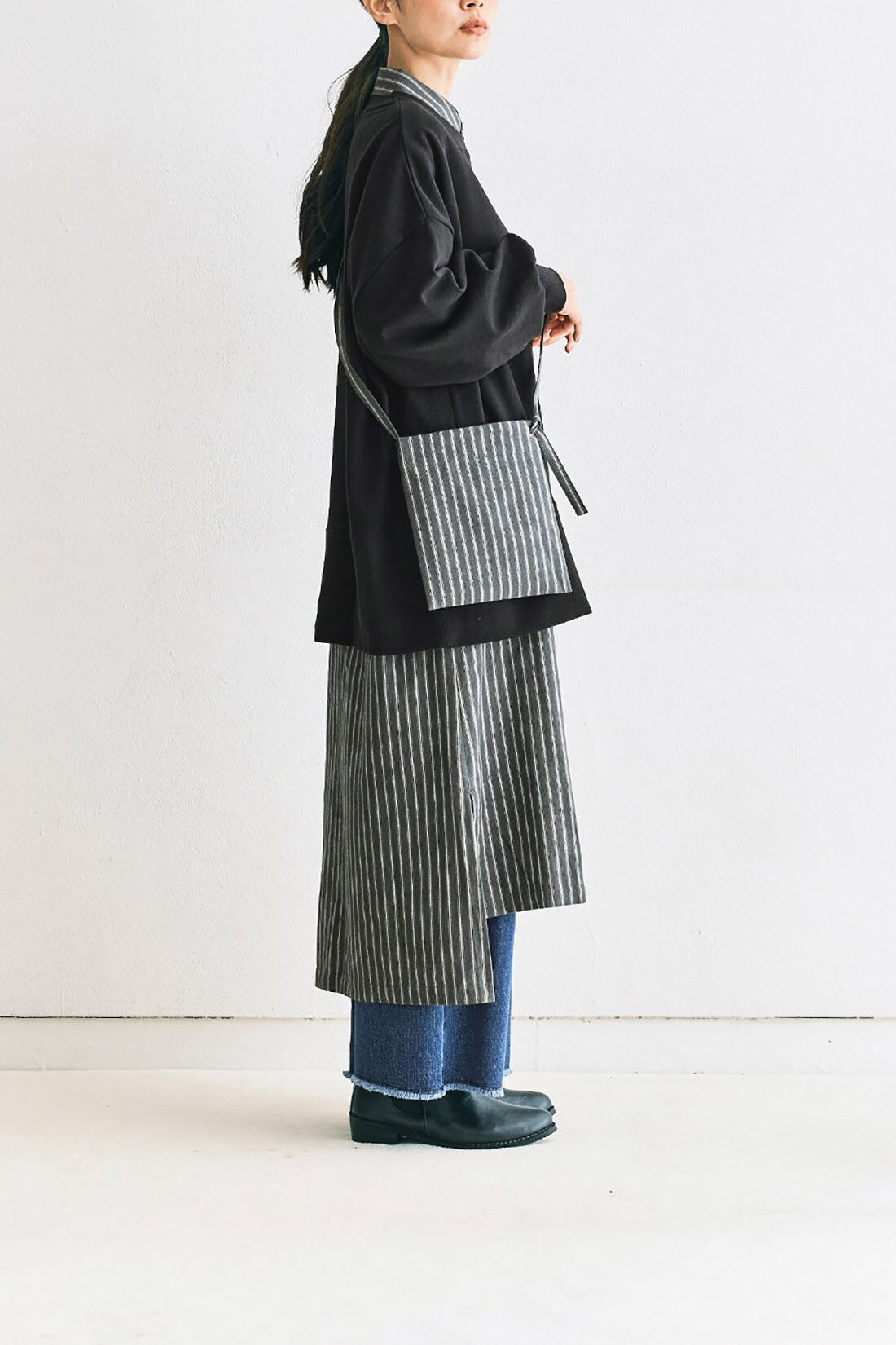 and myera|ａｎｄ　ｍｙｅｒａ　ベーシックじゃない大きなトレーナー〈黒〉