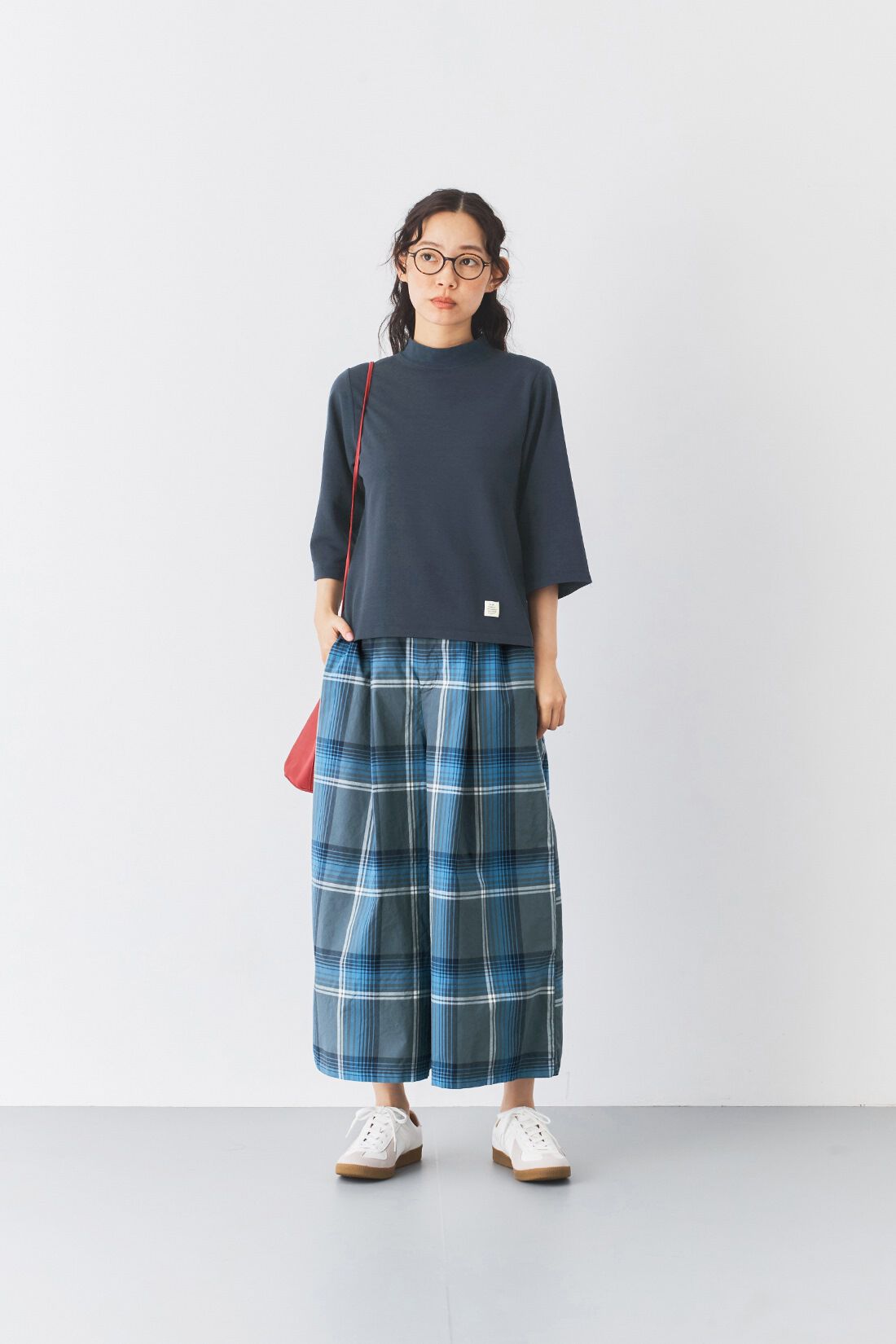 and myera|【初回お試しキャンペーン】and myera ちょっぴりコンパクトなハイネックTシャツの会