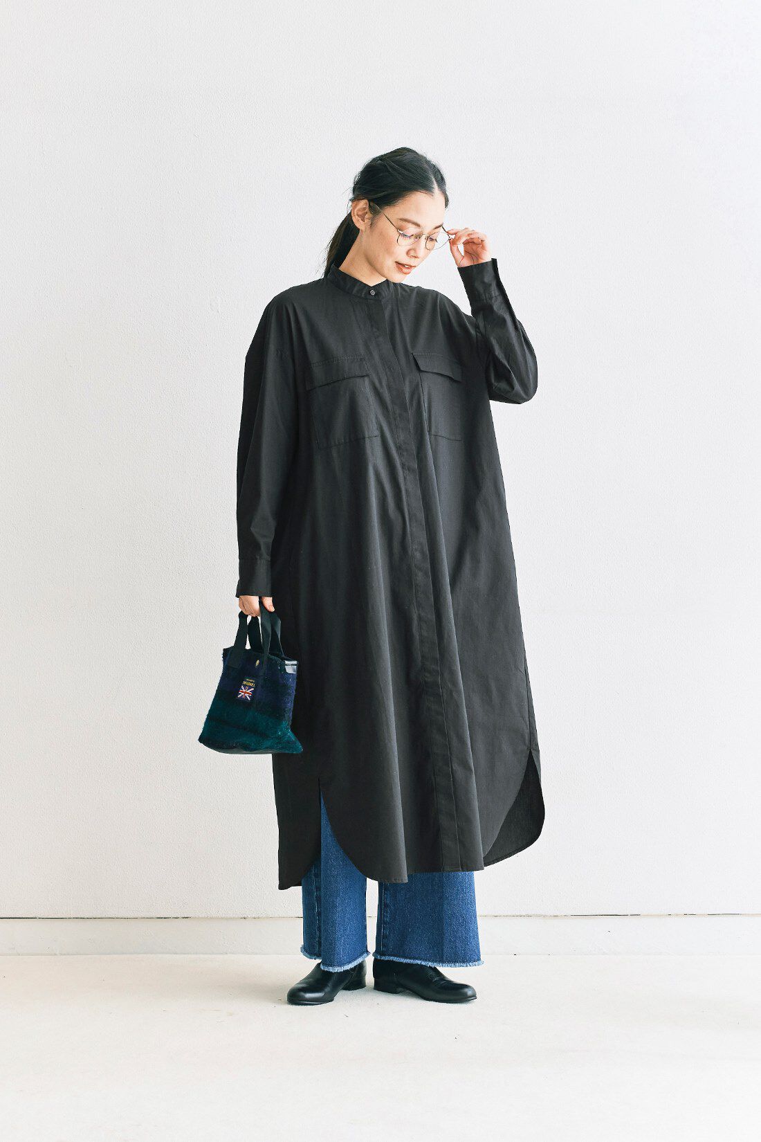 and myera|ａｎｄ　ｍｙｅｒａ　比翼仕立てのワンピース〈黒〉