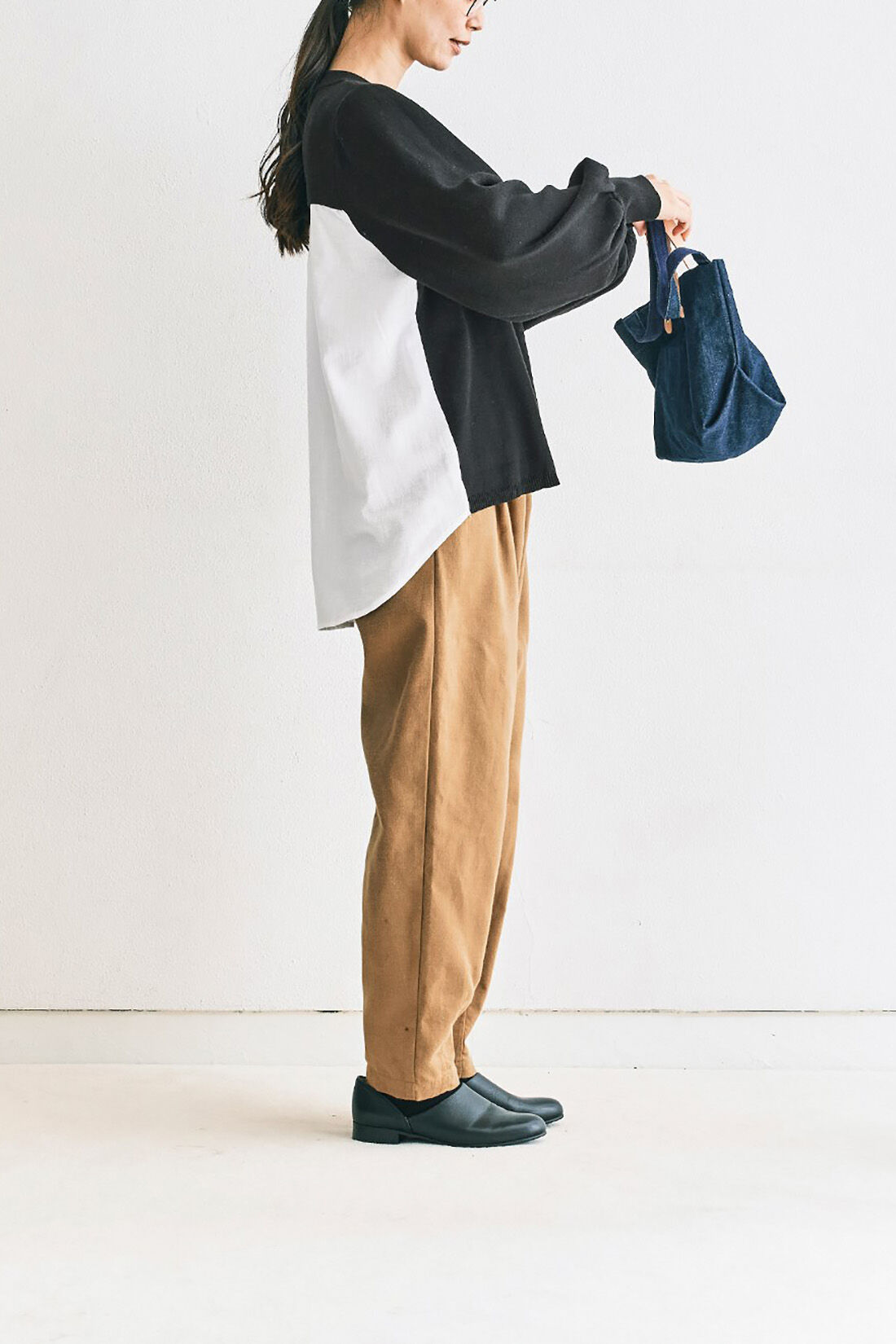 and myera［アンドマイラ］|ａｎｄ　ｍｙｅｒａ　カジュアルすぎないタックパンツ〈ベージュ〉