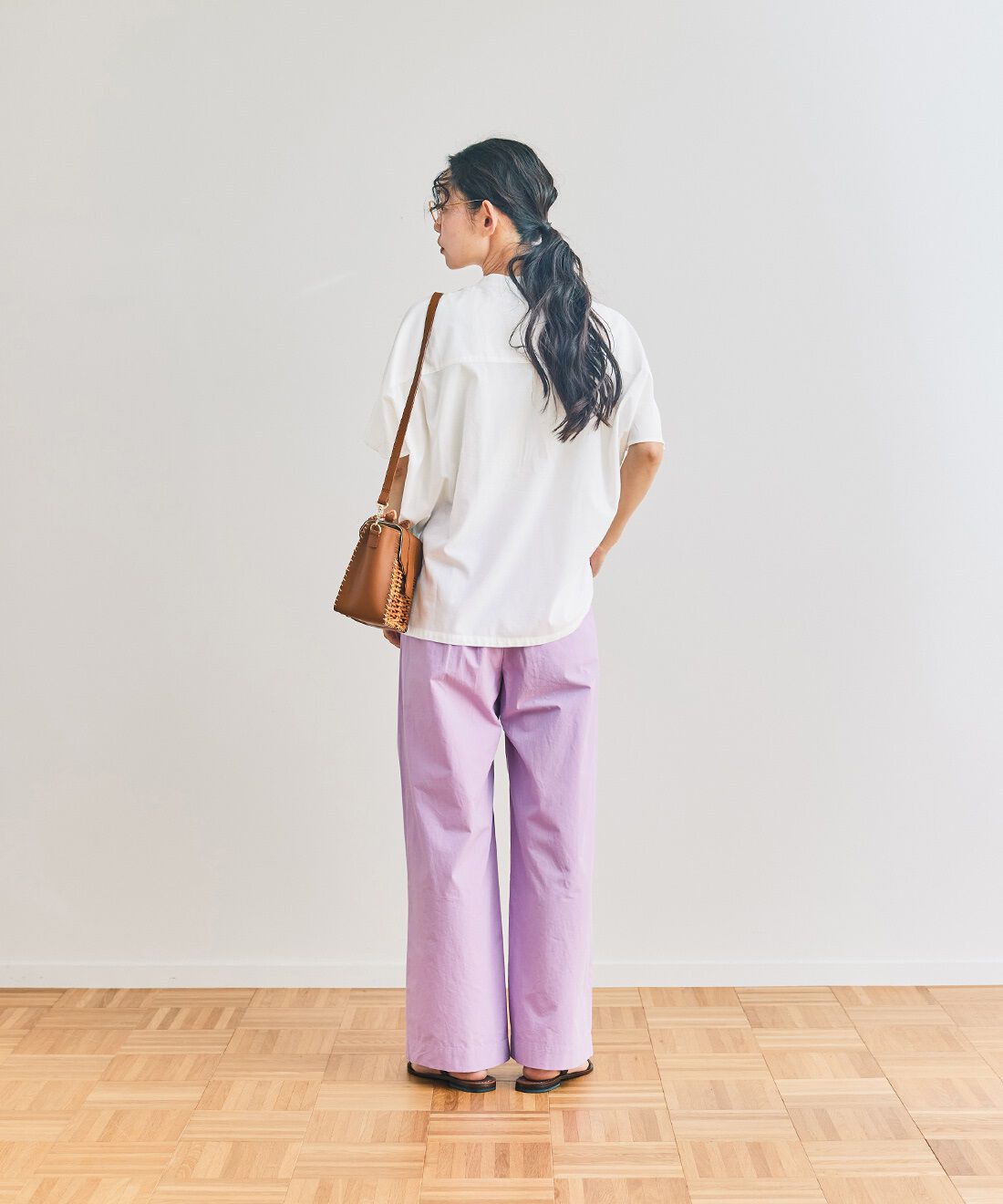 and myera|and myera ドロップドフレンチスリーブシャツ〈白〉