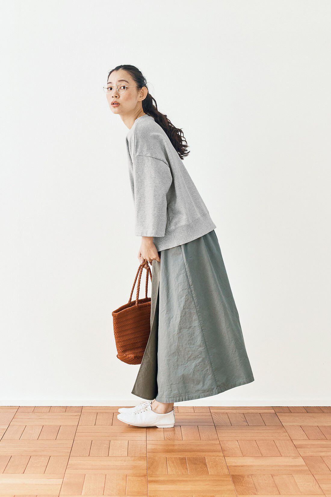 and myera|and myera ほどよくベーシックなトレーナー