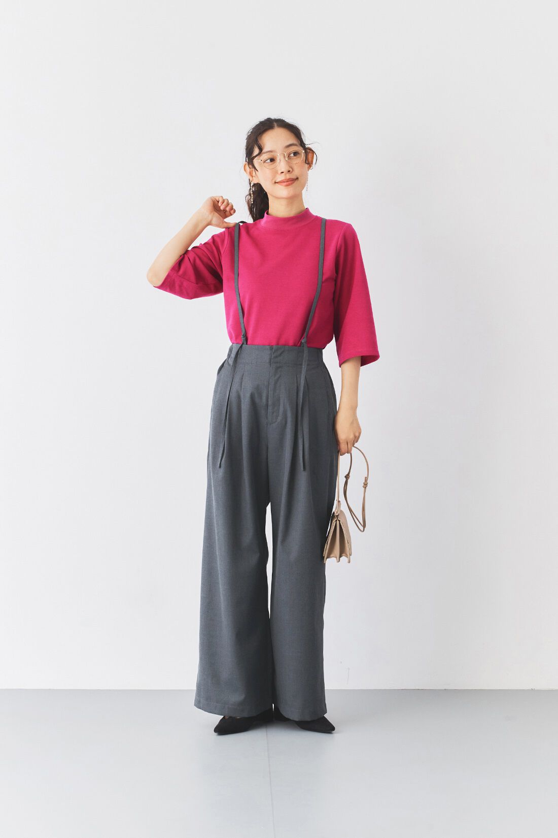 and myera|and myera ちょっぴりコンパクトなハイネックTシャツの会