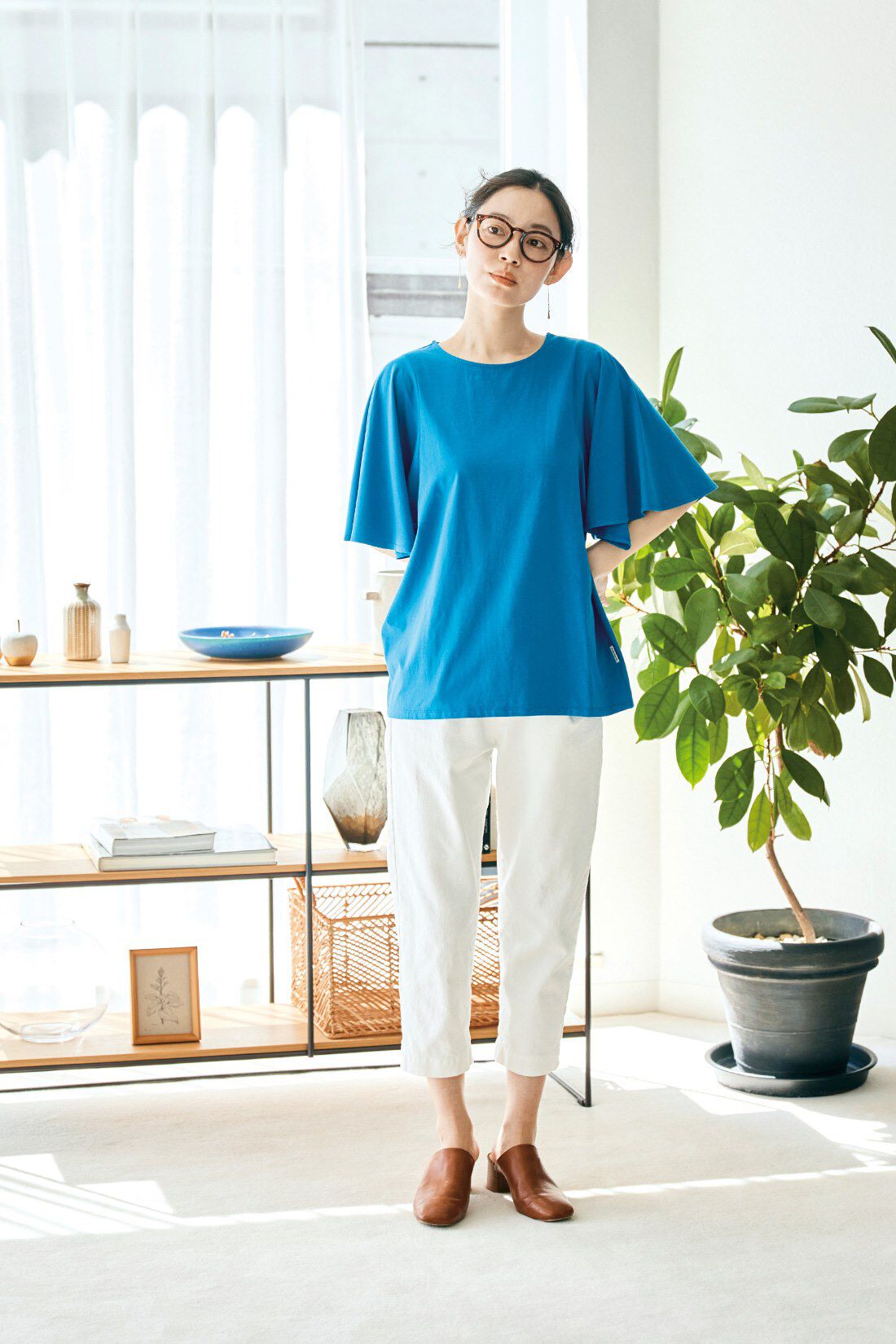 and myera［アンドマイラ］|and myera フレア袖のTシャツの会