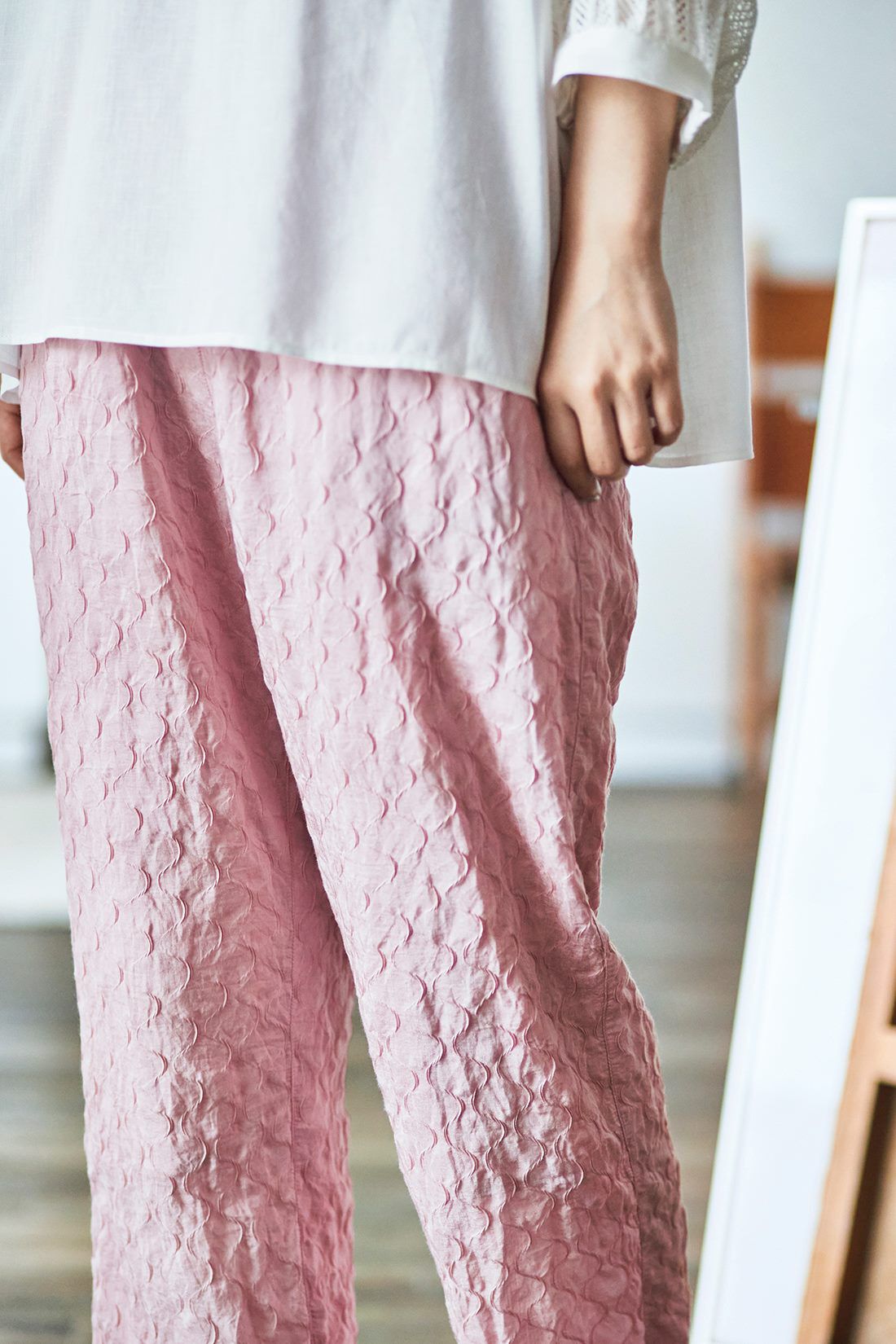 and myera|ａｎｄ　ｍｙｅｒａ　うね模様のパンツ〈ピンク〉