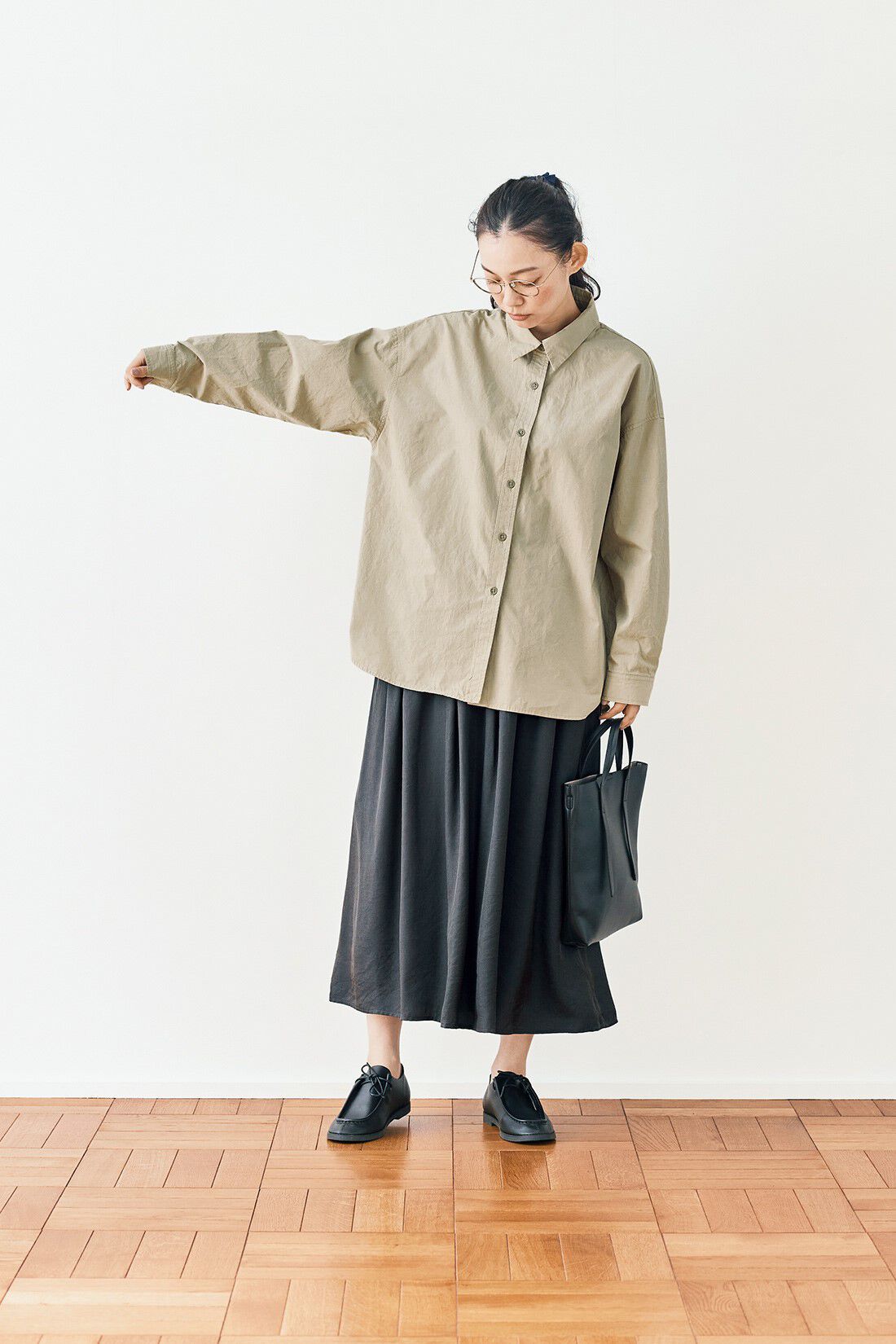 and myera［アンドマイラ］|and myera バックシャンなシャツ