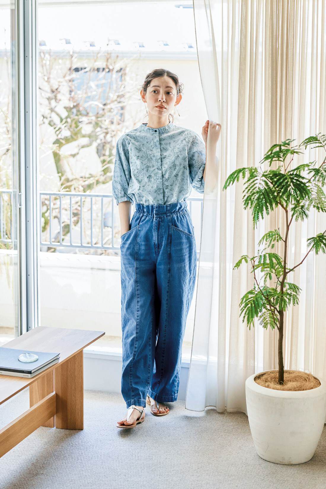 and myera［アンドマイラ］|and myera ライトなライトブルージーンズ