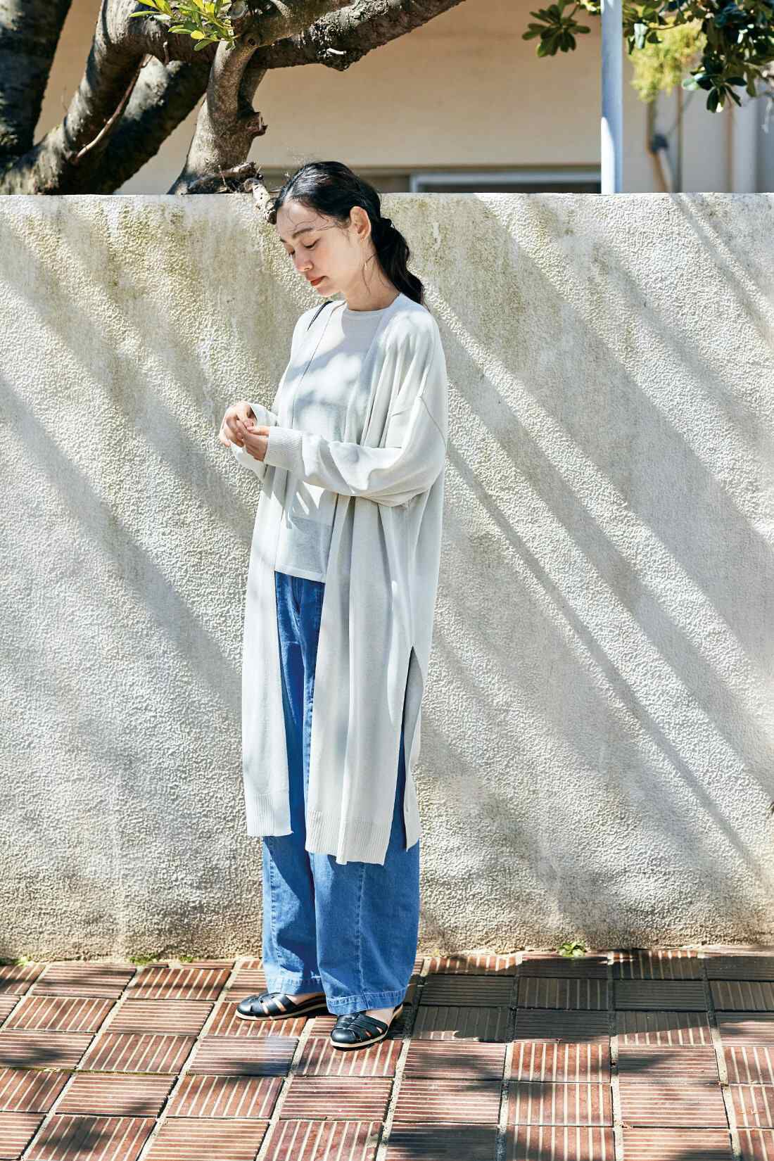 and myera［アンドマイラ］|and myera ライトなライトブルージーンズ