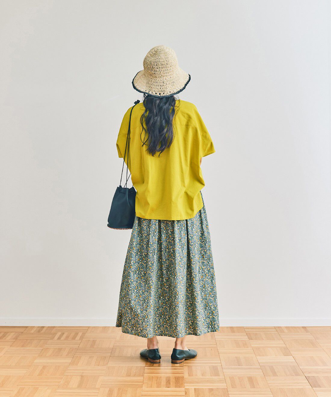 and myera|and myera ドロップドフレンチスリーブシャツ〈黄色〉