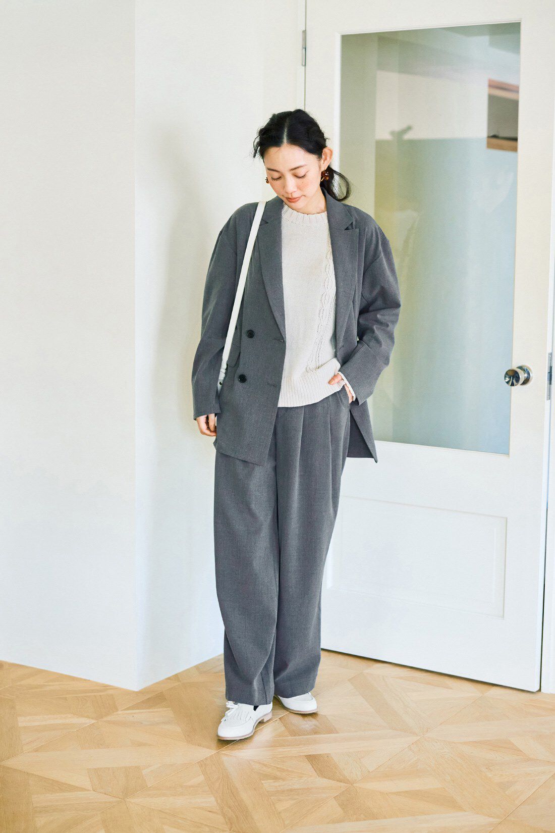 and myera|and myera こ綺麗スラックス
