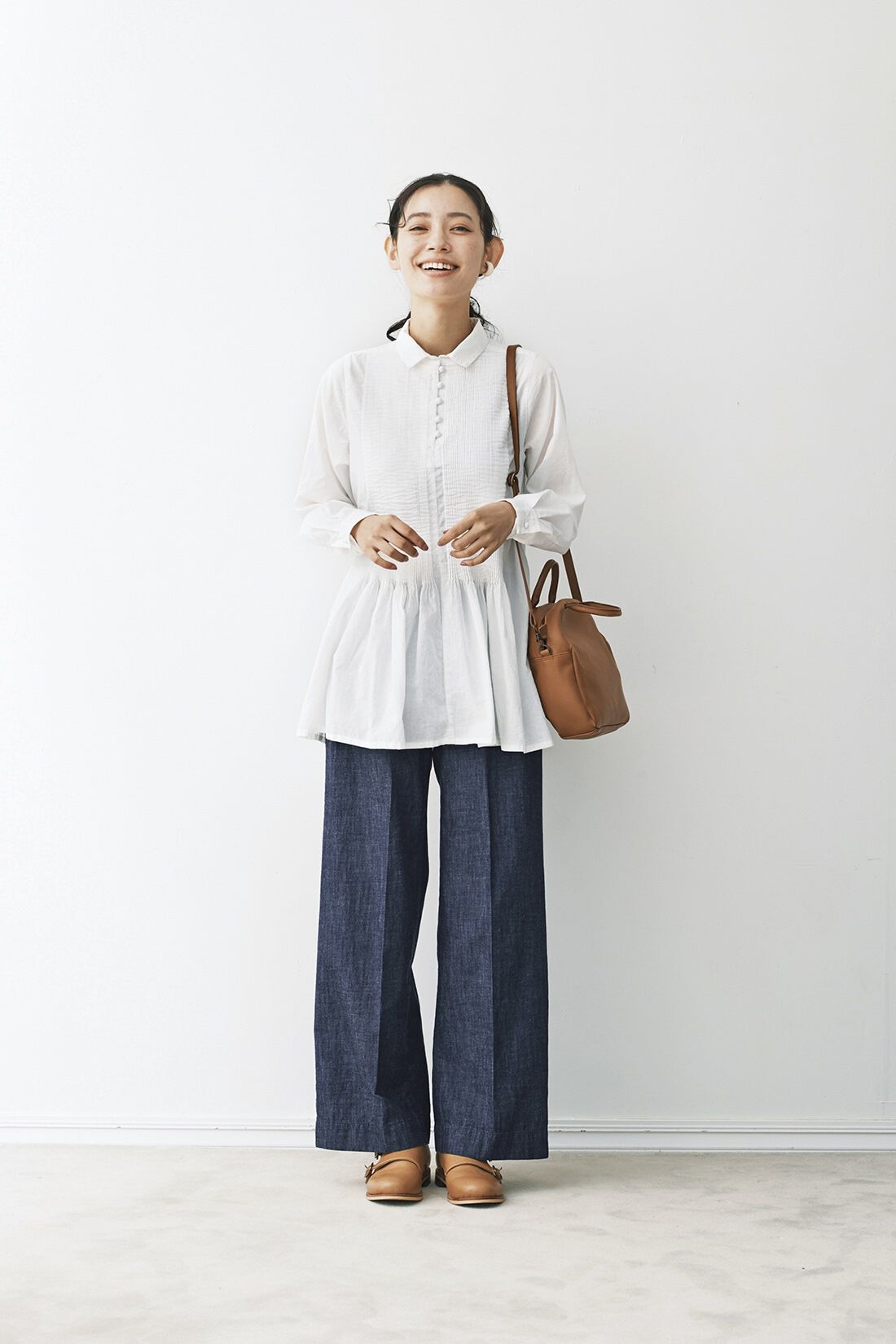 and myera|and myera タックを敷き詰めたトップス
