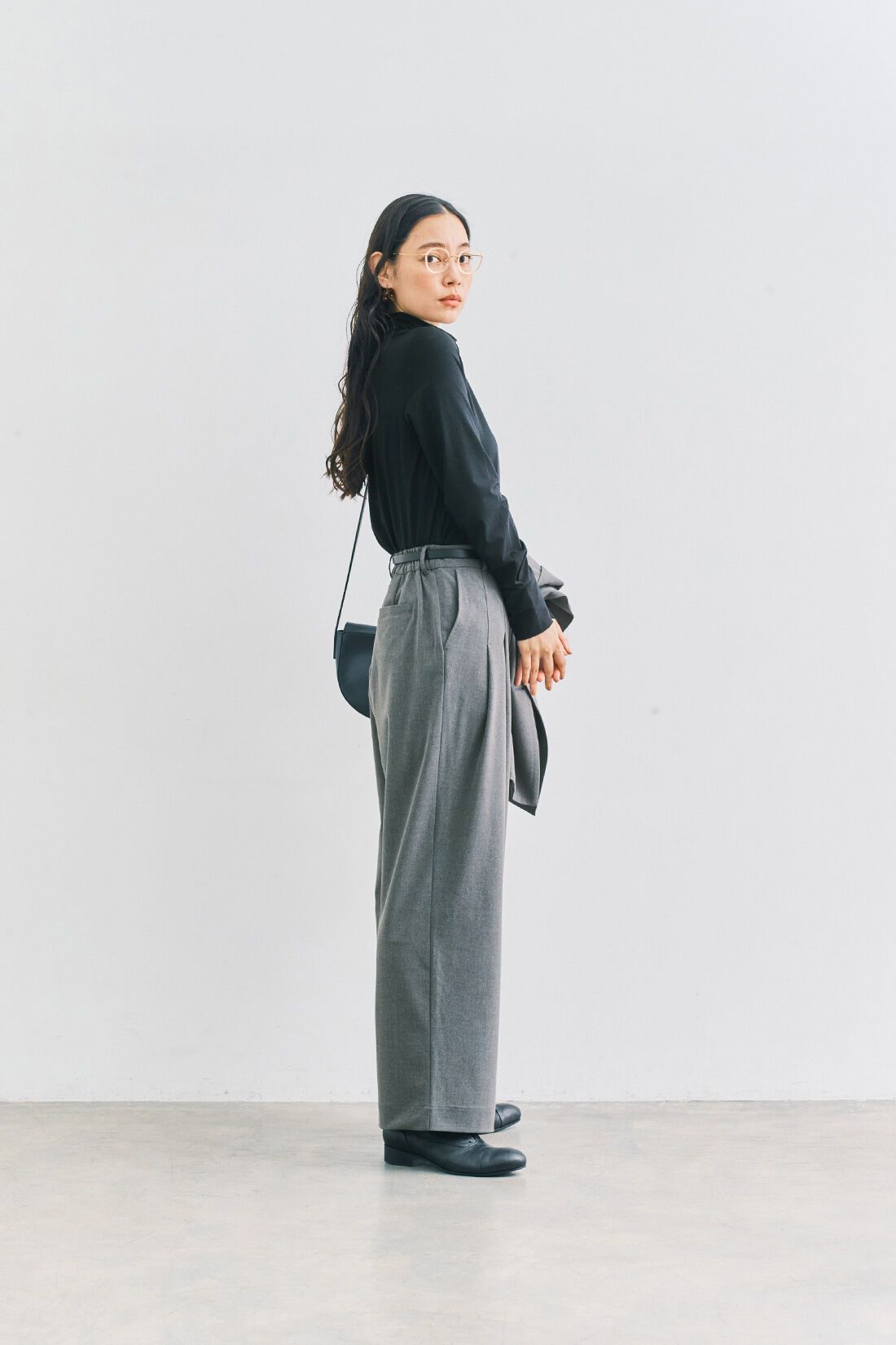 and myera こ綺麗スラックス